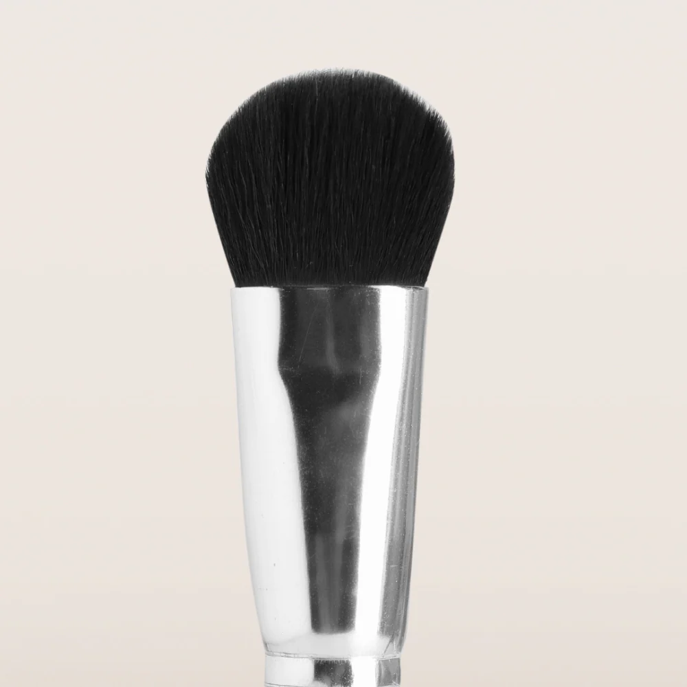 03 Dual Brush ( Concealor & Foundation Brush) - Image 4