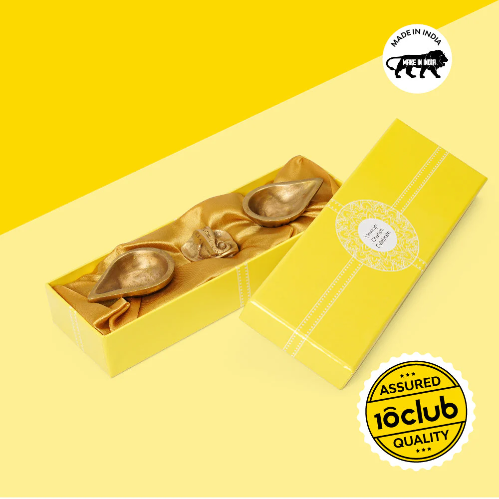 10Club Gift Box | Lord Ganesha Diya | 100% Pure Brass | Antique Finish - Image 2