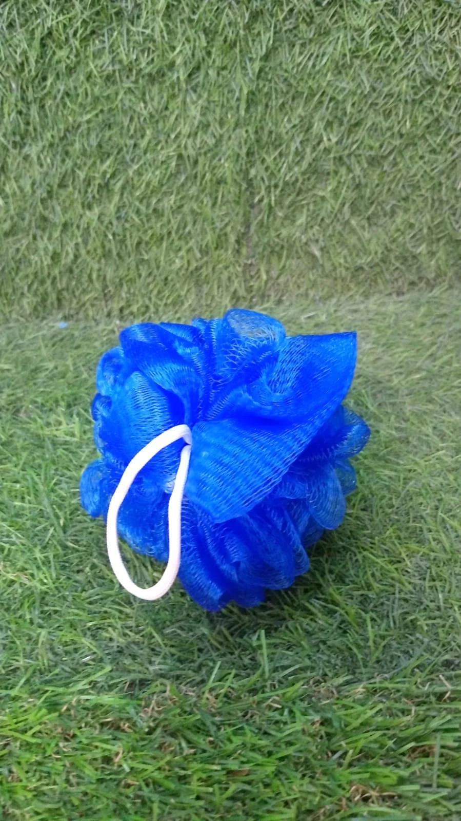 B Bath Sponge Round Loofah and Back Scrubber for Men and Women - Image 11