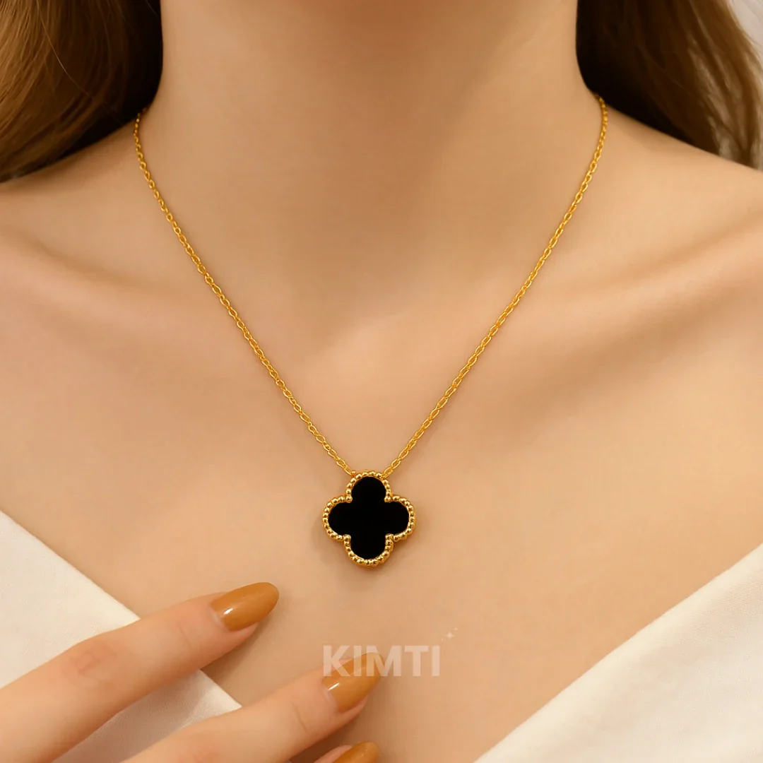 2 in 1 Black And White Anti Tarnish Flower Necklace - Image 8