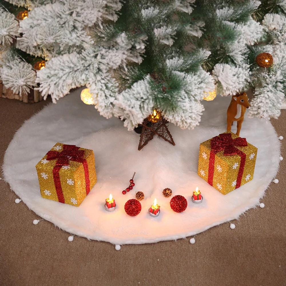 30 inch Christmas Tree Skirt Faux Fur - Image 4