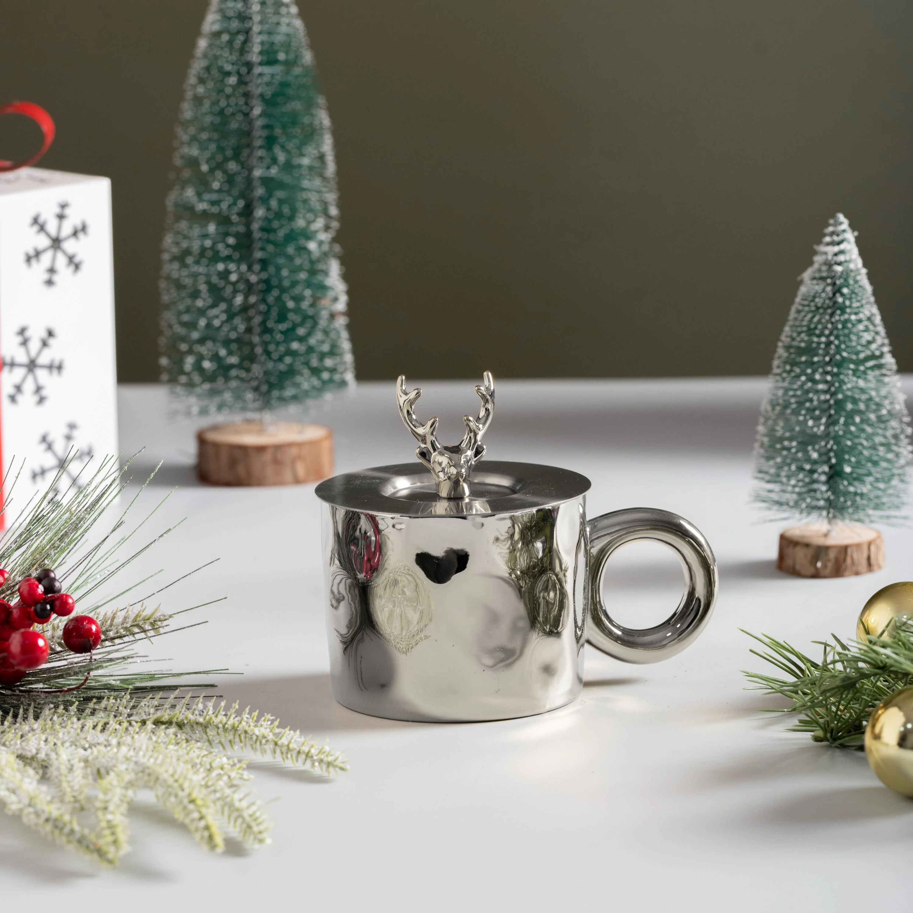 400 Ml Ceramic mug with Metal Lid- Silver - Image 2