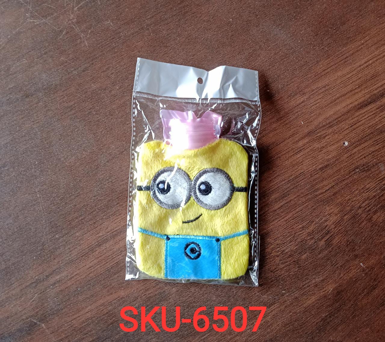 6507 2Eye Minions small Hot Water Bag with Cover for Pain Relief, Neck, Shoulder Pain and Hand, Feet Warmer, Menstrual Cramps. - Image 8