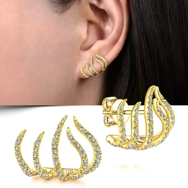 Adorable Claws Golden Stud Earring - Image 2