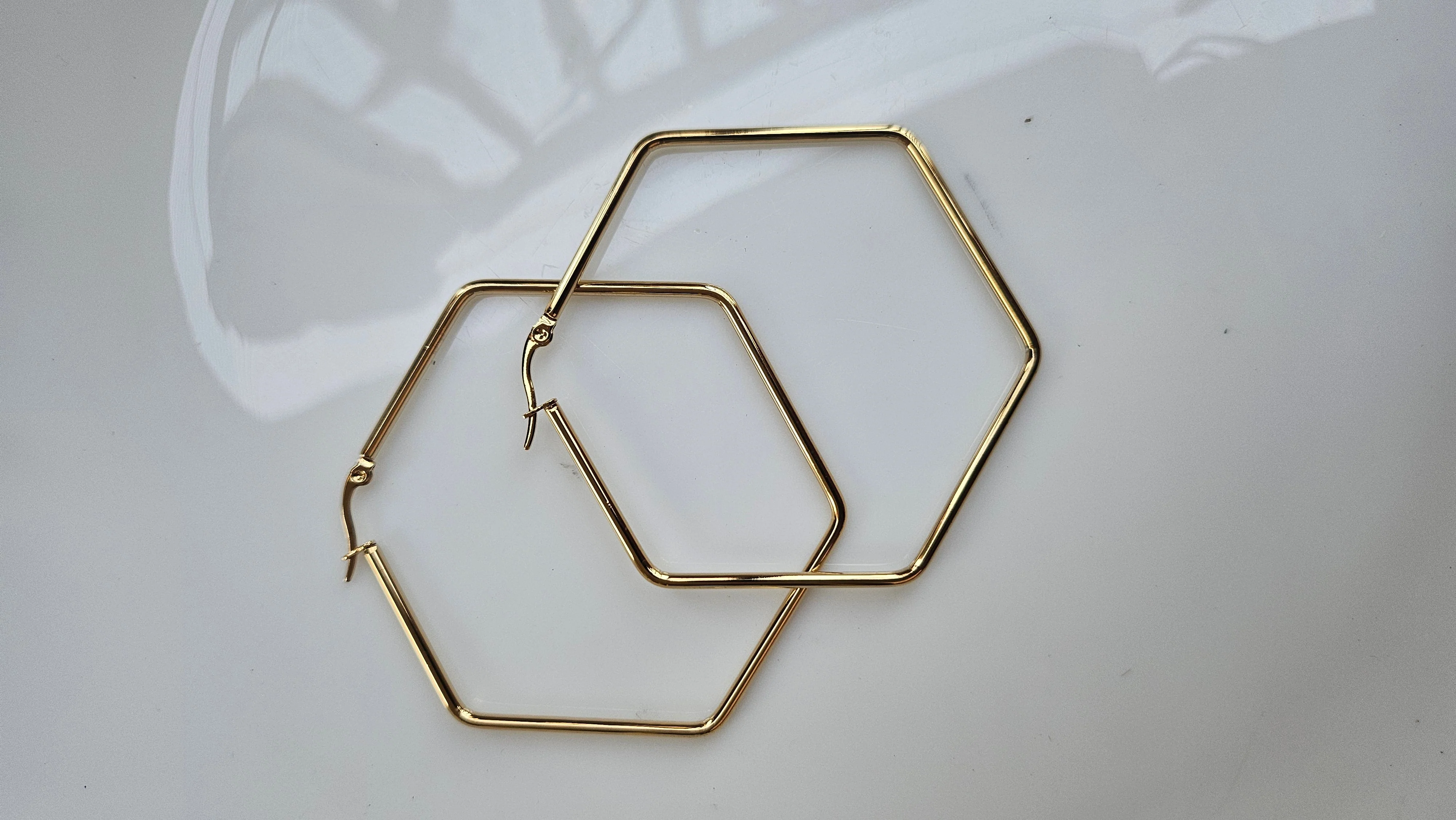 Anti-tarnish : Hexagon Hoop Earrings - Image 2
