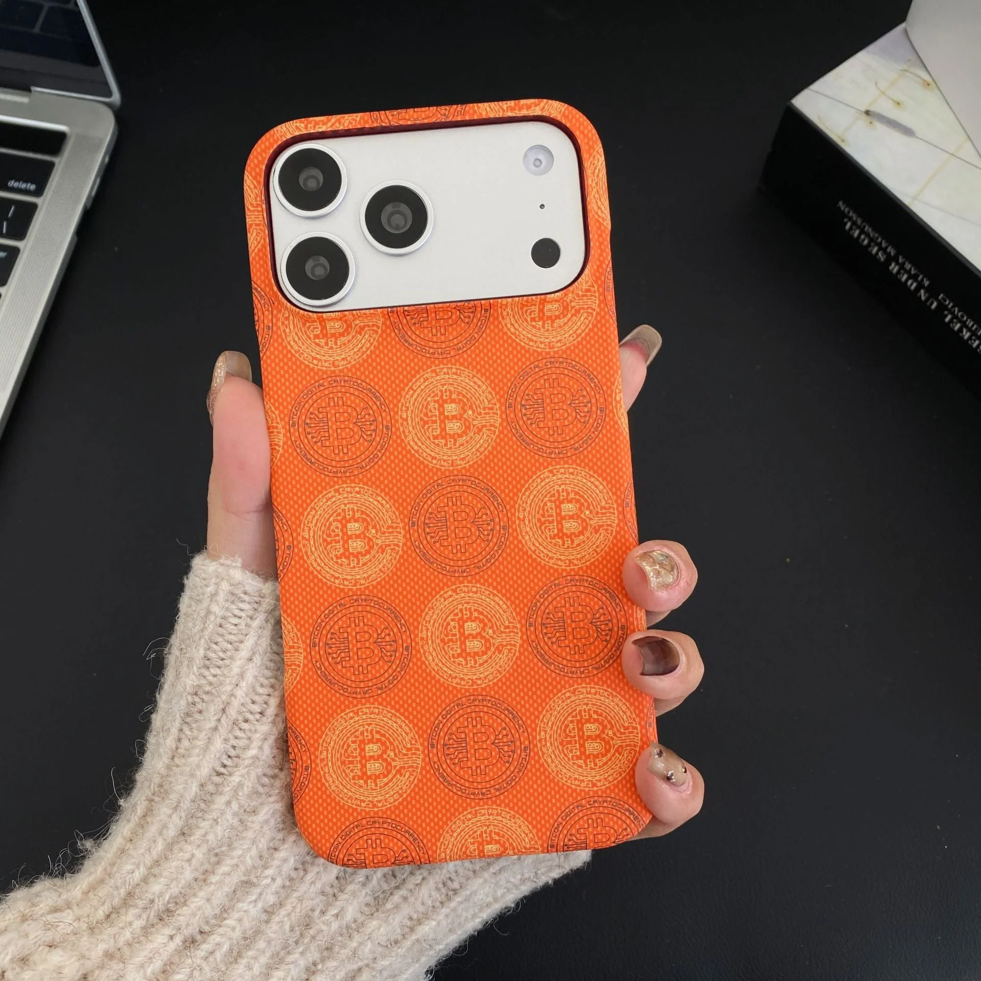 Apple Iphone Kevlar Magnetic Cover with Bitcoin Pattern