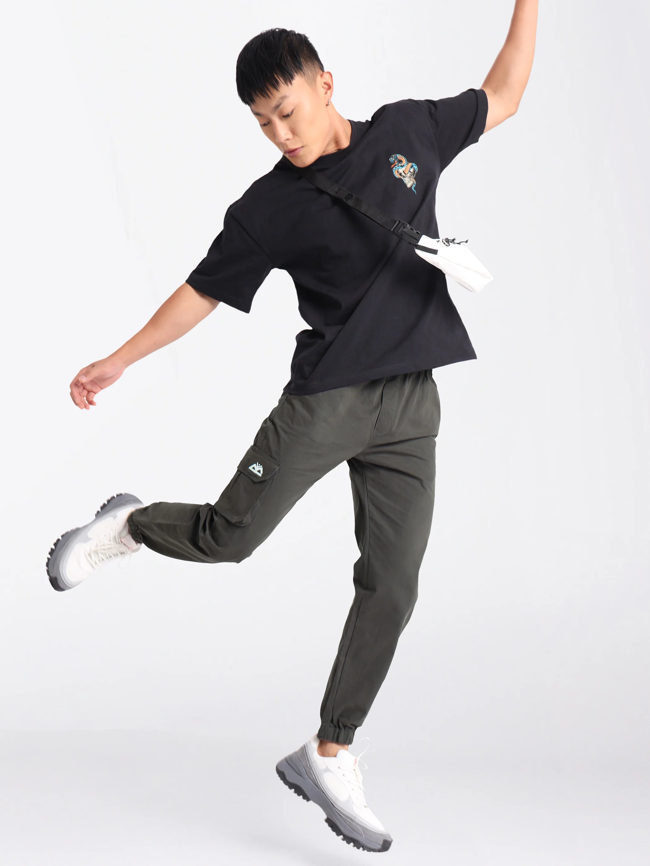 Army Green Cotton Cargo Joggers - Image 12