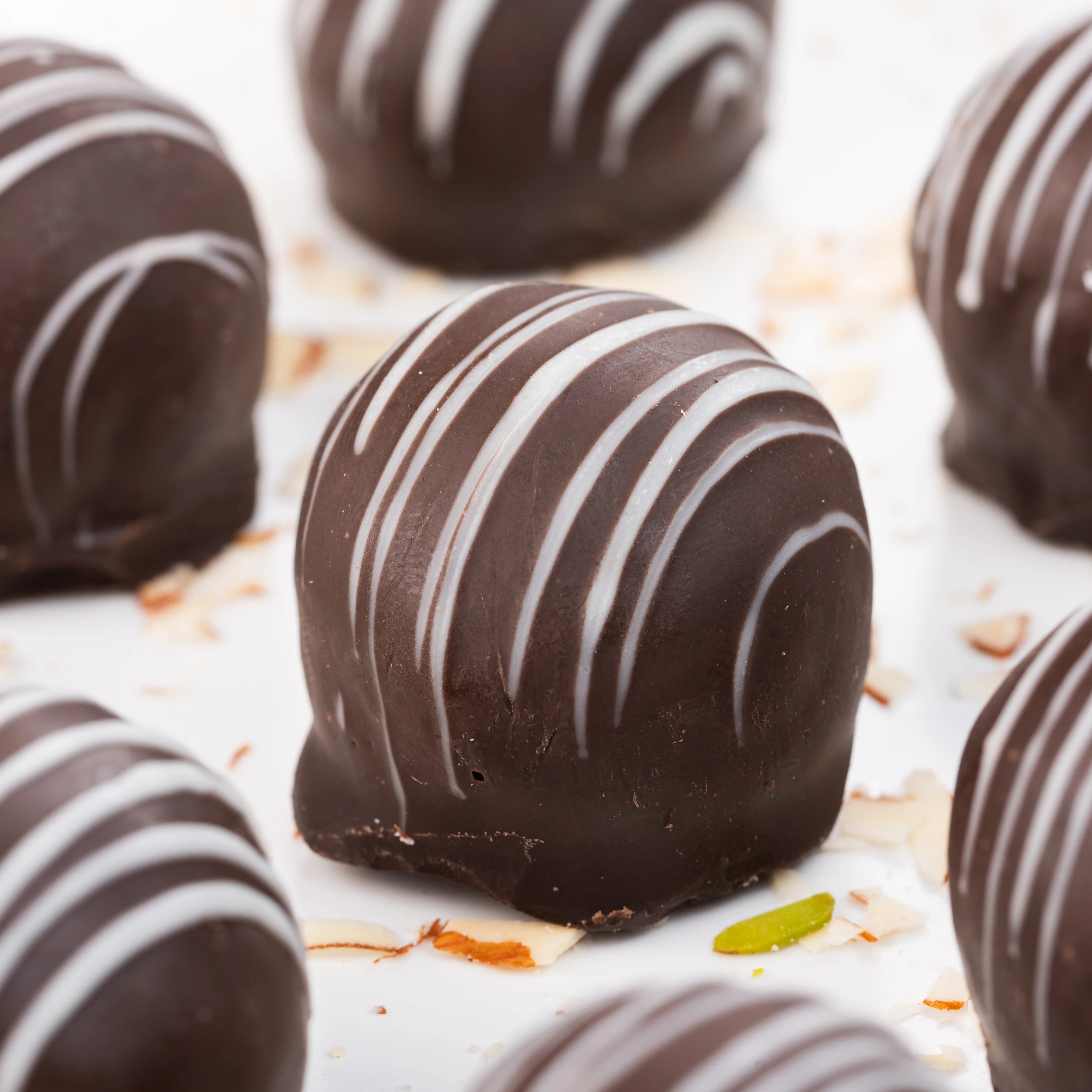 Assorted Indian Sweets & Chocolates - 500 gm - Image 4