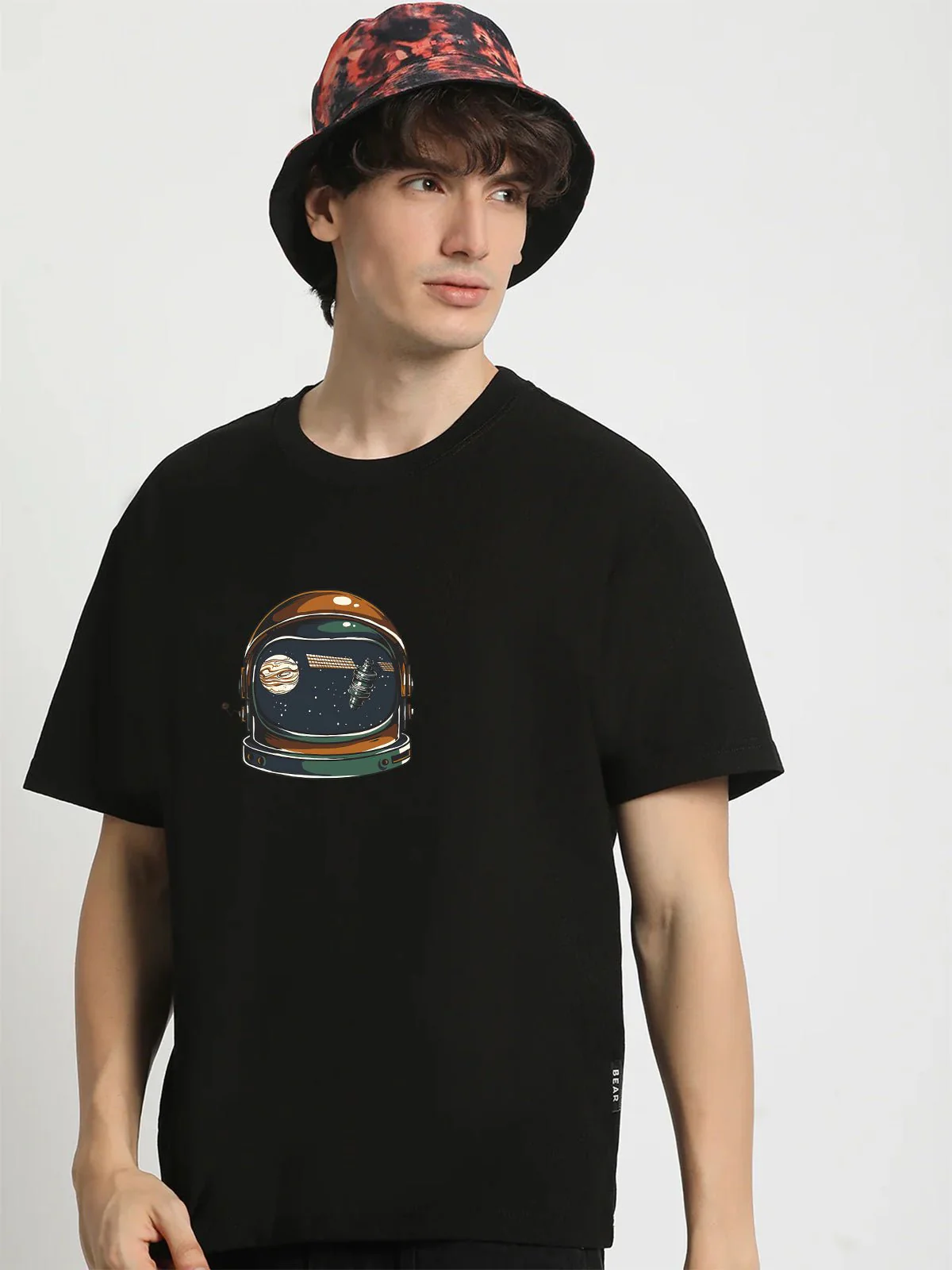 Astronaut Helmet Regular Fit T-Shirt - Image 3