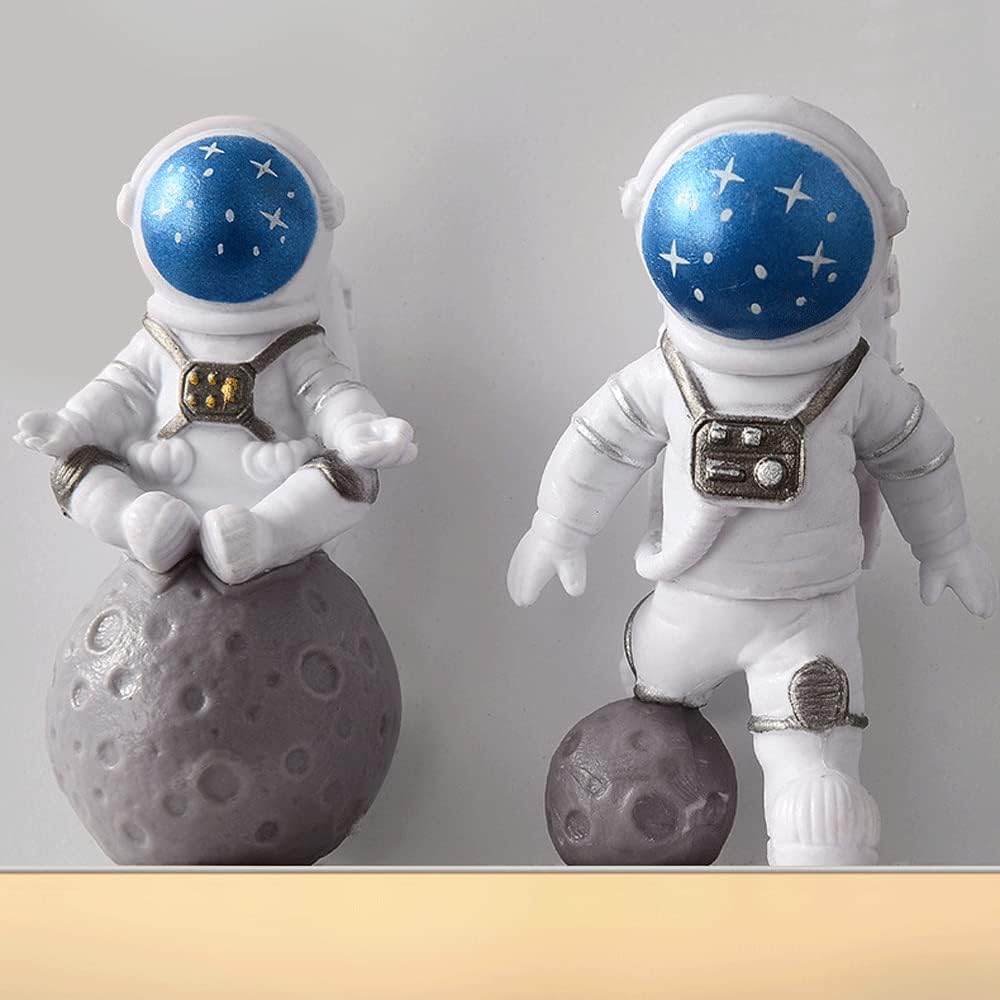Astronaut Wall Lamp - Image 6