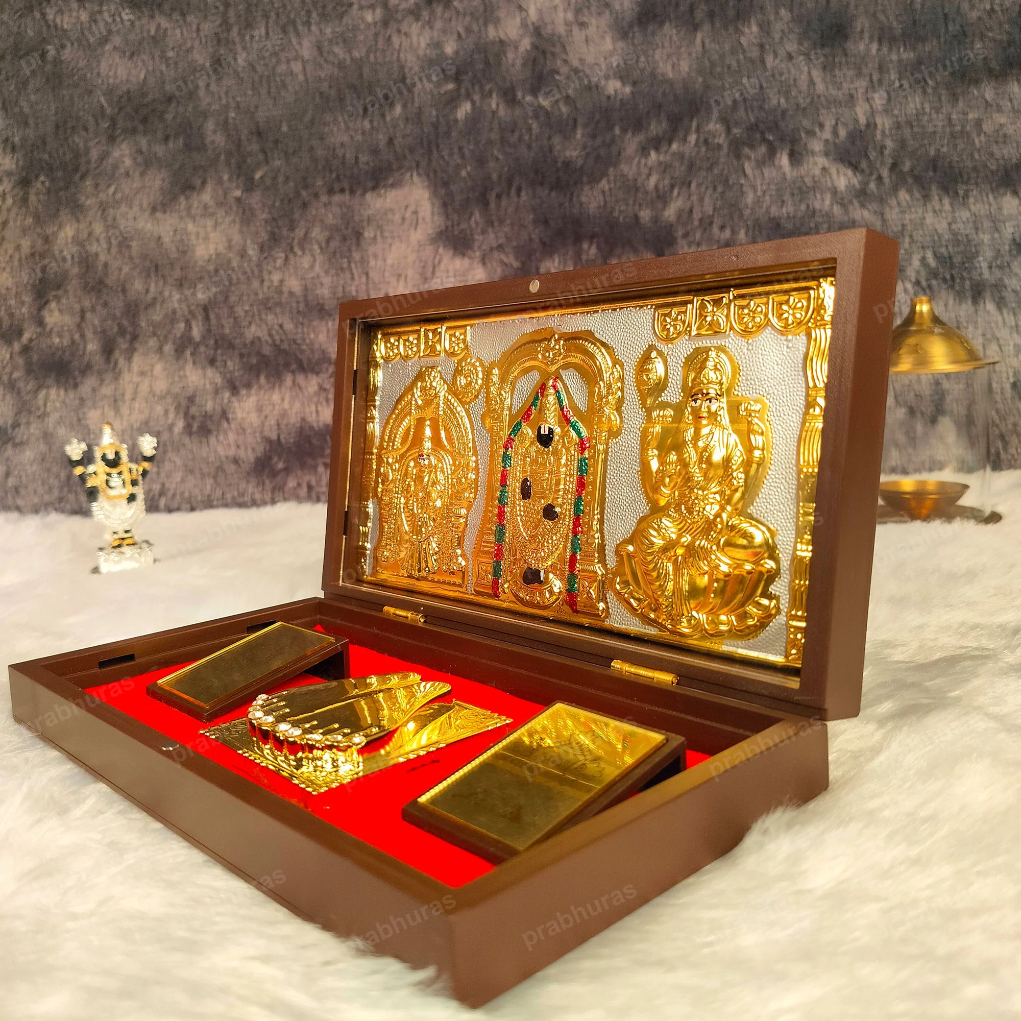 Balaji and Padmavathi Lakshmi Pocket Temple (24 Karat Gold Coated) - Image 3