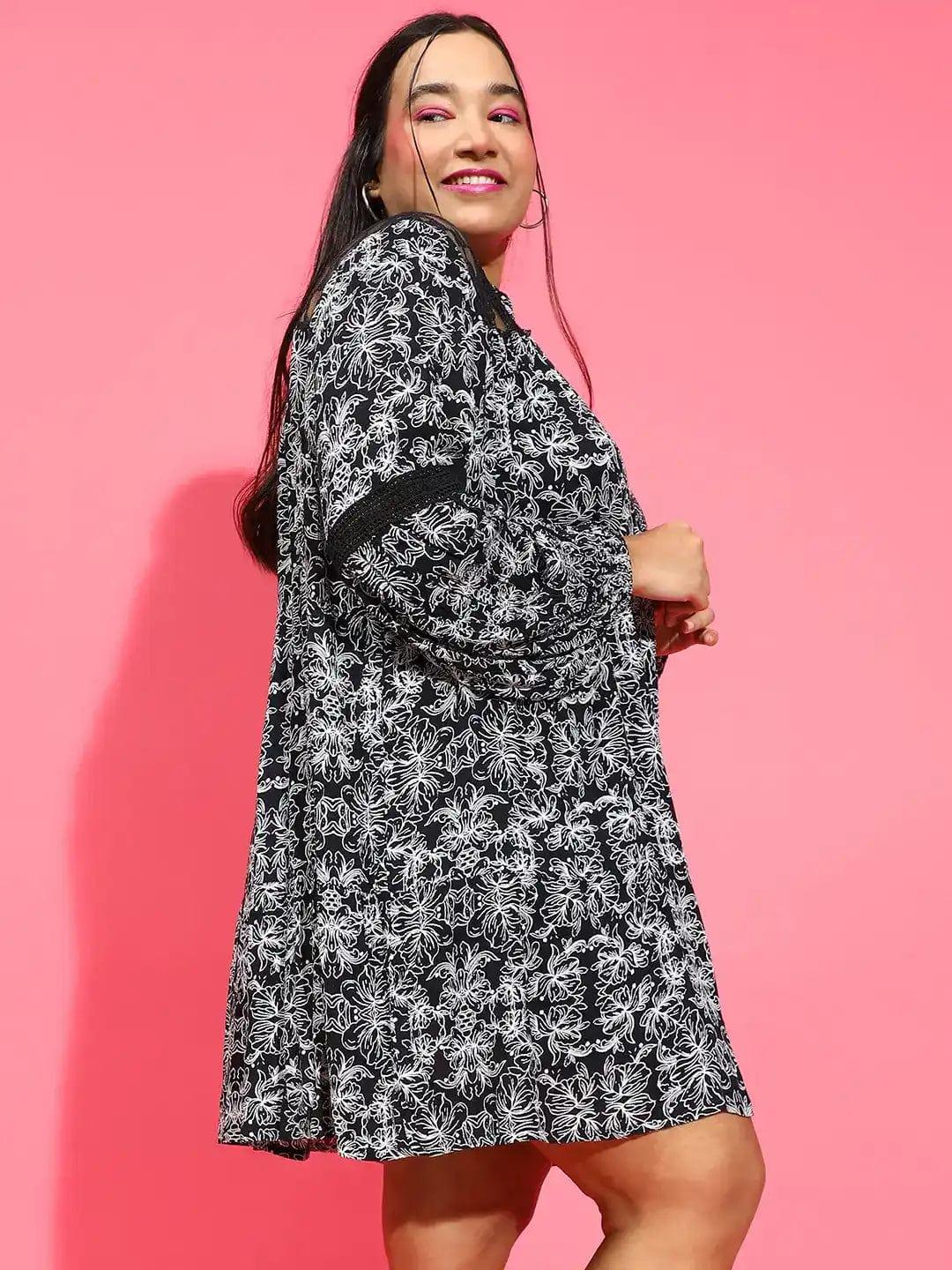 Basic Black Floral Print Lace Detailed Button-Down Plus Size Curvy Dress - Image 4