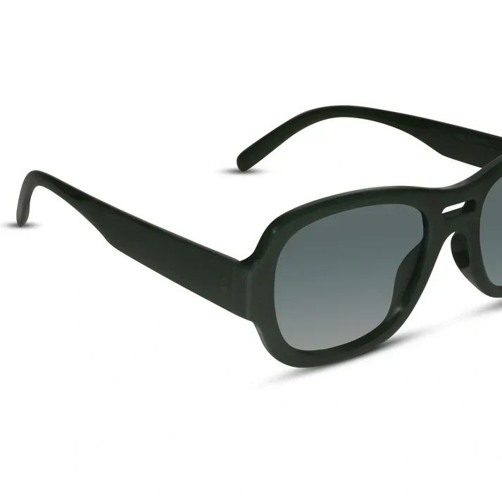 Black Aviator Sunglasses For Men & Women - Image 6