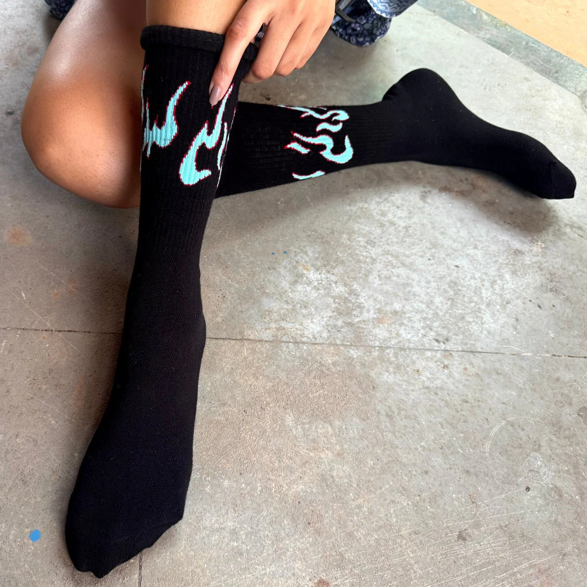 BLACK/BLUE FLAME- FIRE 2.0 EDITION - Image 3