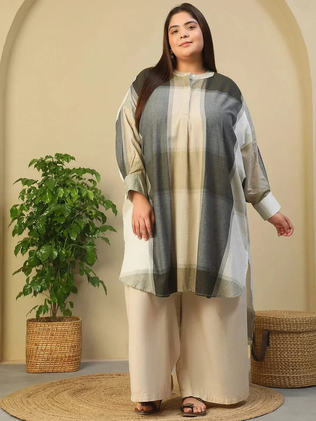 Black Check Round Neck With Button Placket Long Sleeve High Low Yarn Dyed Check Print Plus Size Women Cotton Tunic