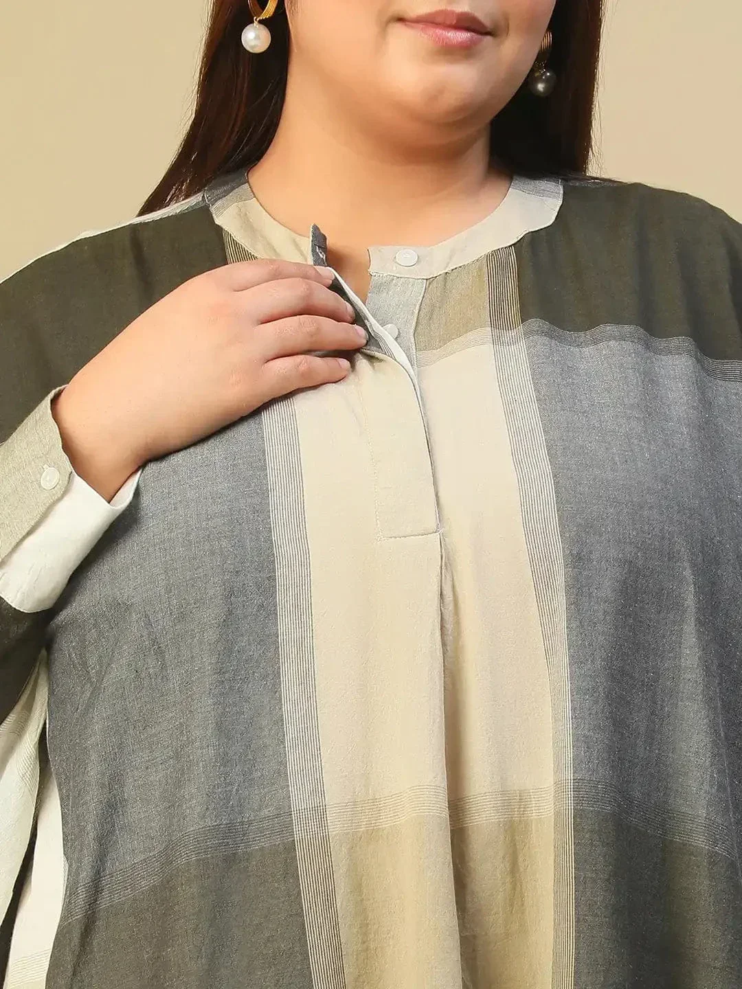 Black Check Round Neck With Button Placket Long Sleeve High Low Yarn Dyed Check Print Plus Size Women Cotton Tunic - Image 6