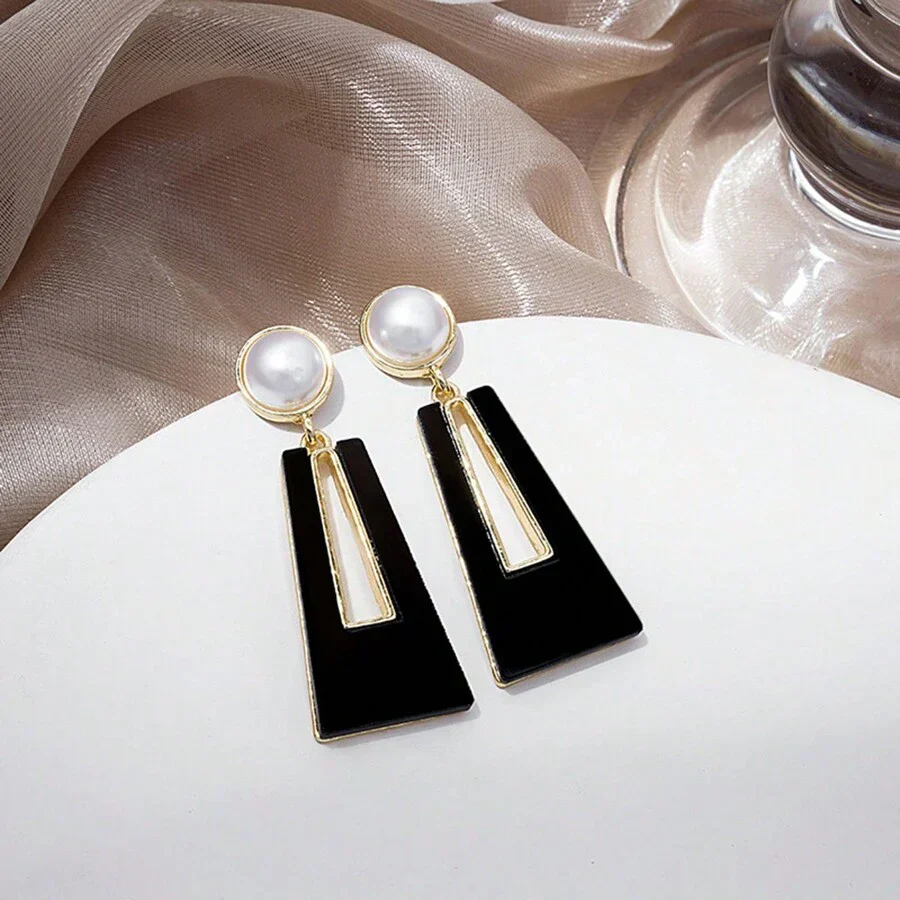 Black Danglers - Image 4