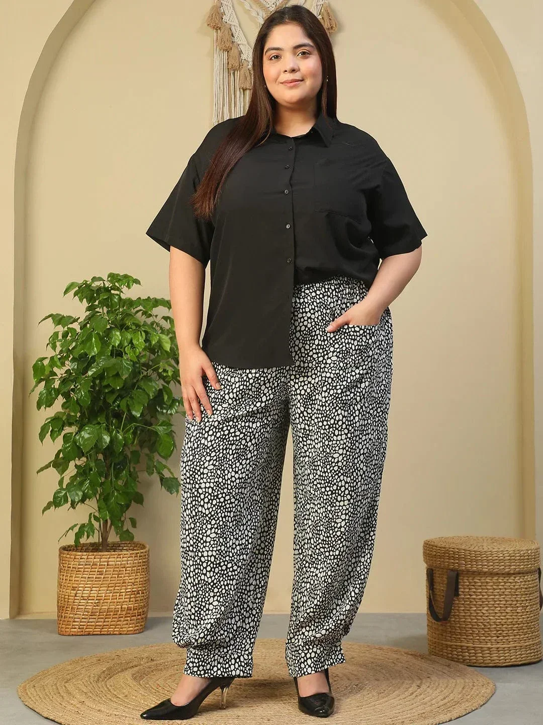 Black Elasticated Swiss Moss Animal Print Plus Size Women Trouser With Front Pockets - Image 2