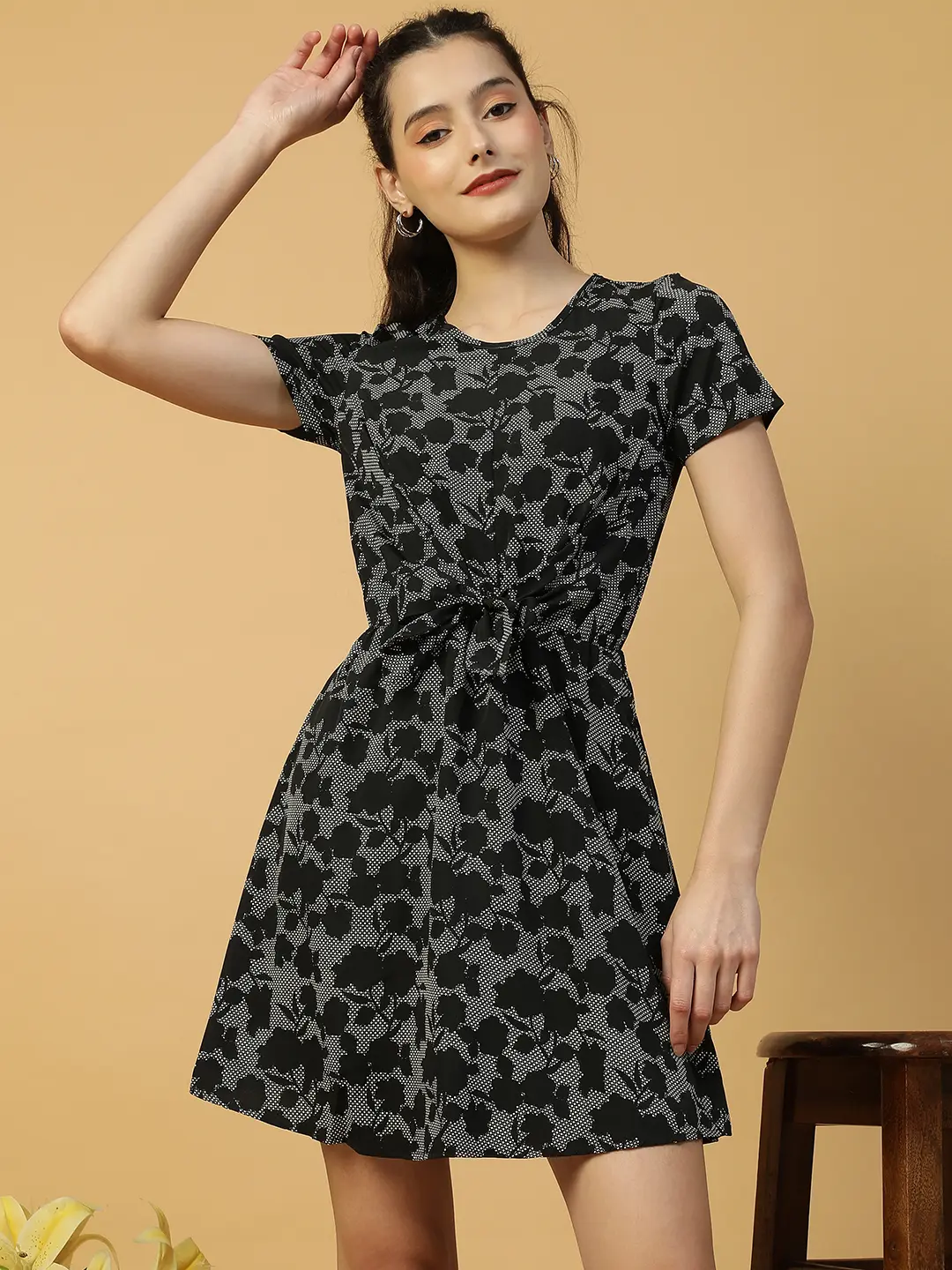 Black Floral Print Short Sleeve Women Dress With Tie-Up Waist Belt - Image 9
