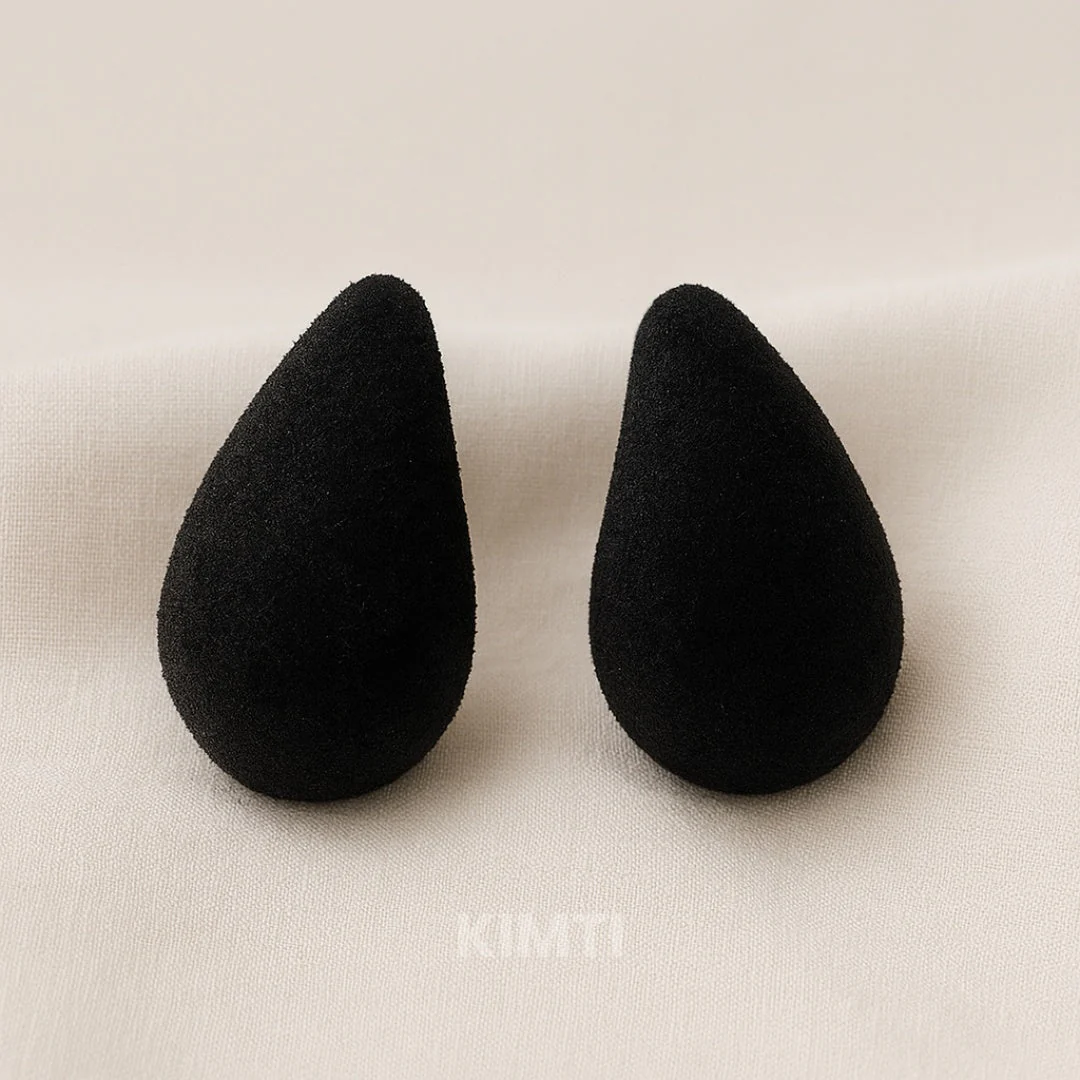 Black Teardrop Stud Earring — Buy Any 5 for Rs. 599