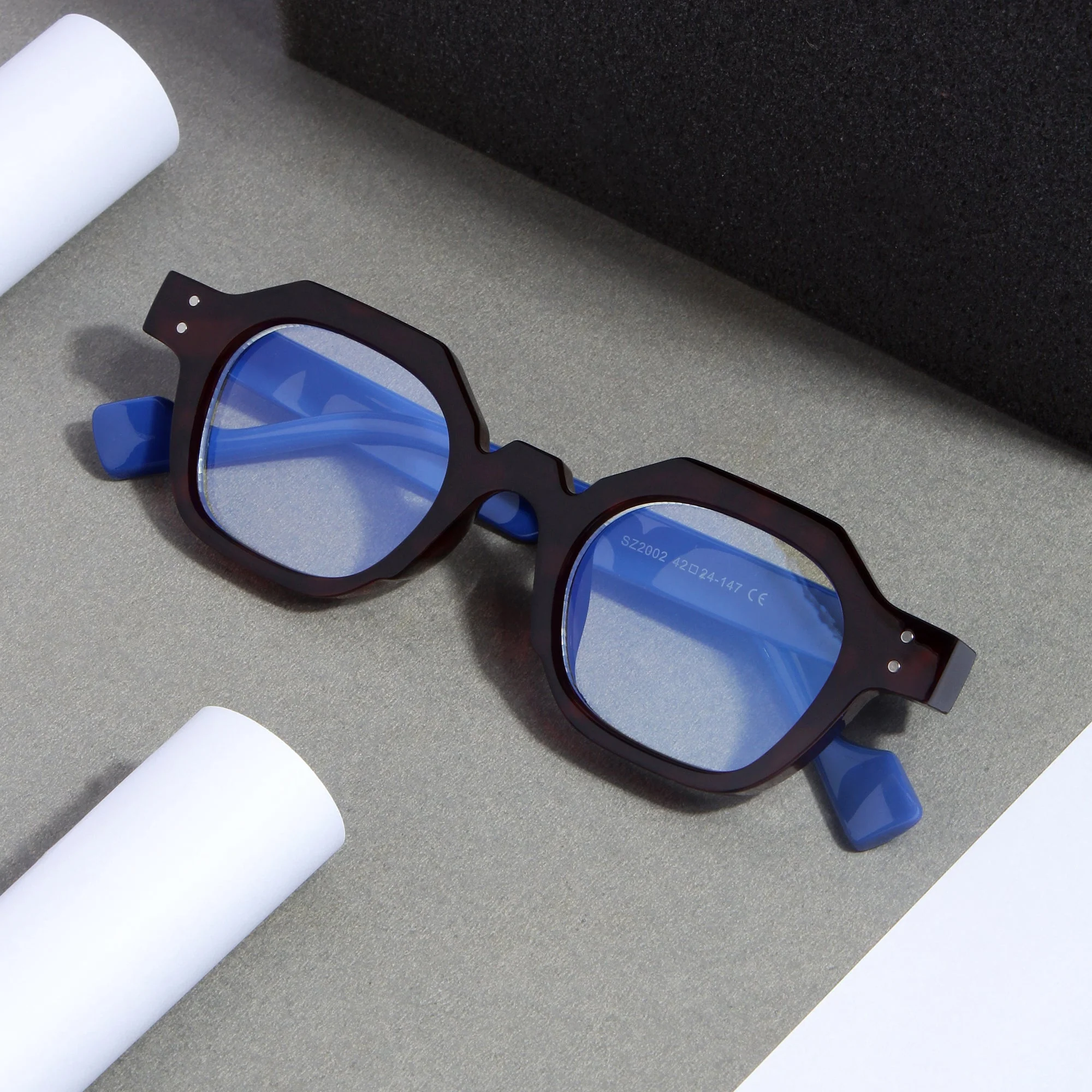 Blue Brown Clear SZ 2002 Round Sunglasses - Image 4