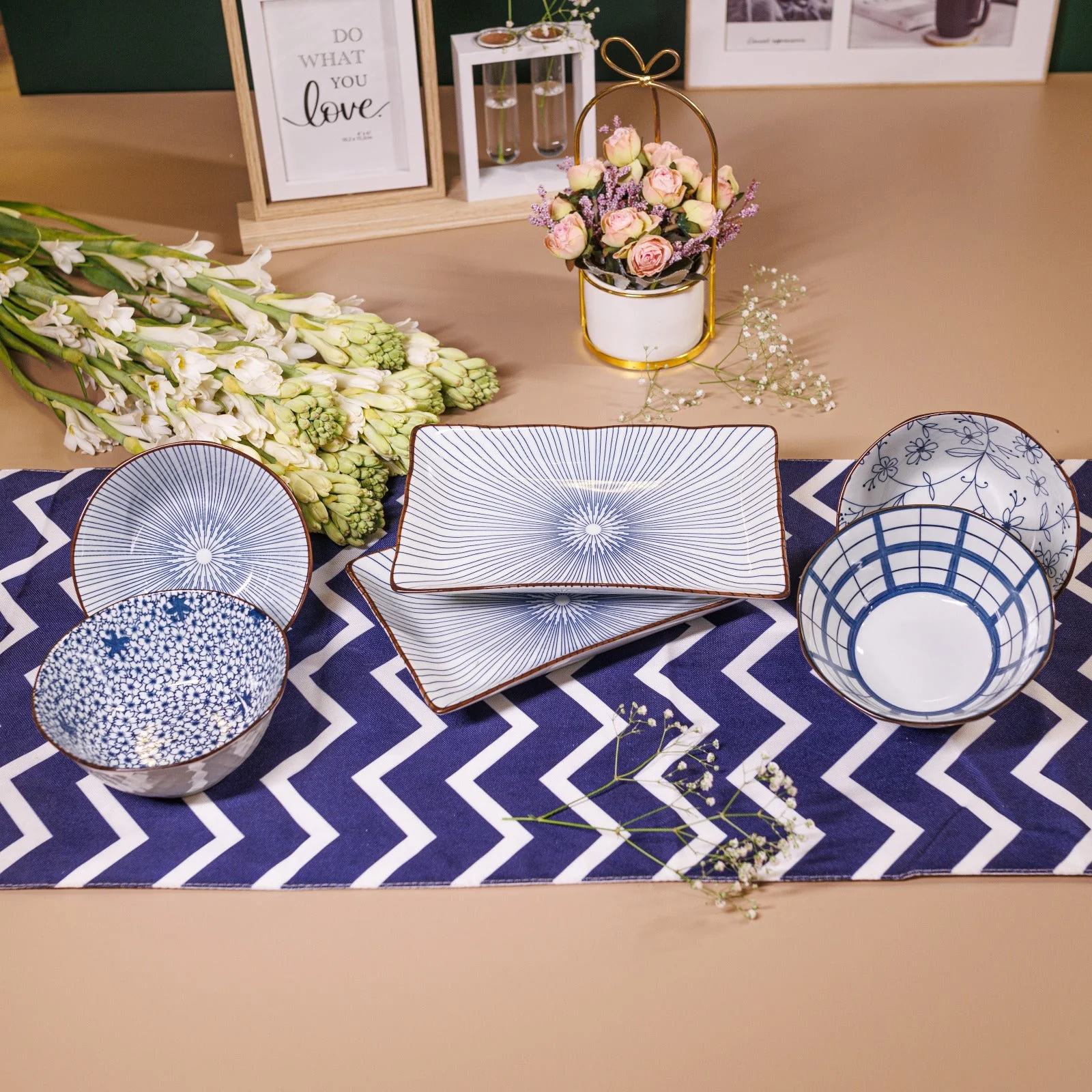 Blue White Porcelian bowl set Japanese Tableware Giftbox (set of 6) - Image 3