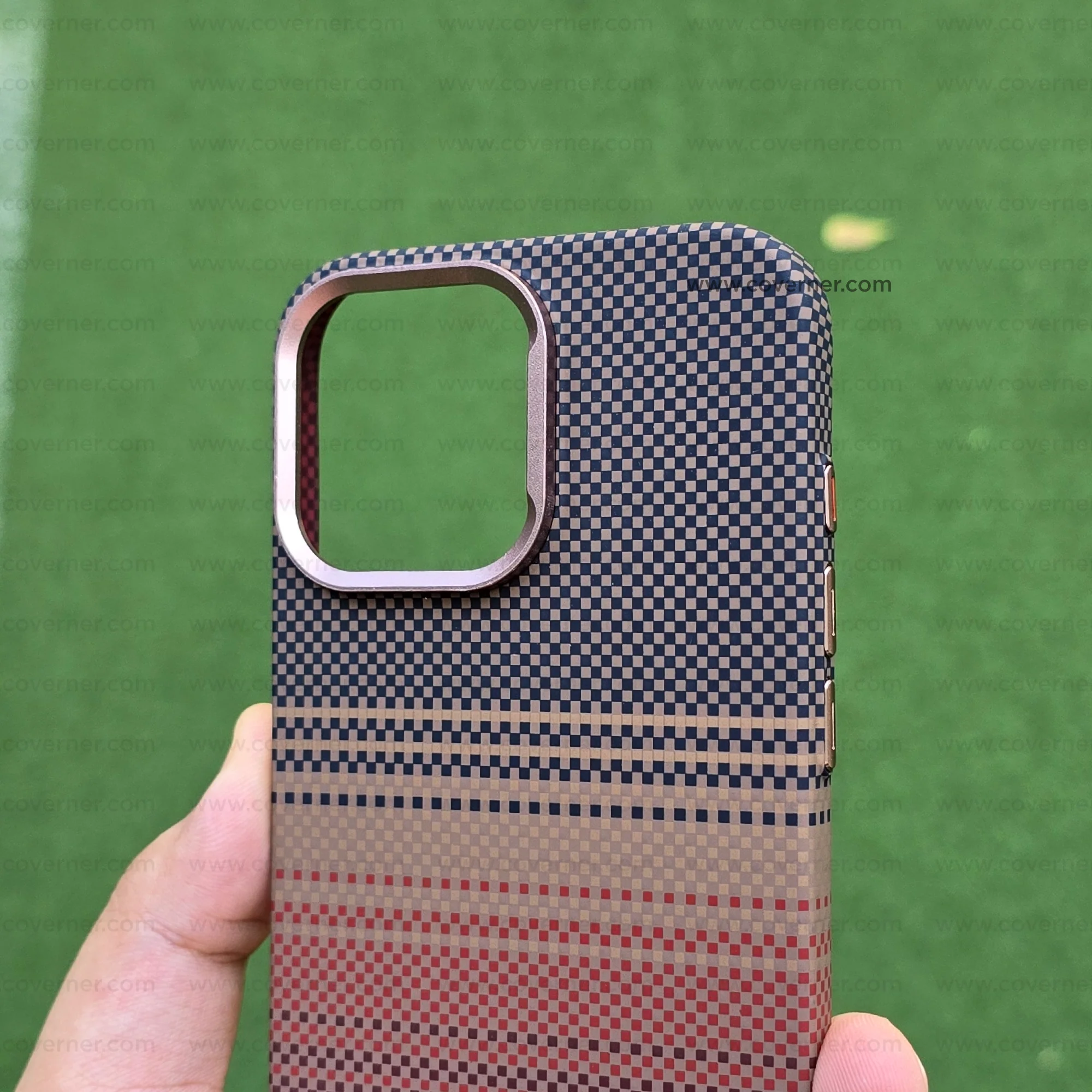 CarbonEdge Pro – Premium Carbon Fiber Texture MagSafe Case by Coverner India - Image 14