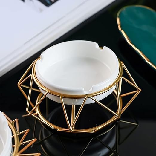 Ceramic Cigarette Box Ashtray, Ash Holder for Home Office Decoration (Style 3)