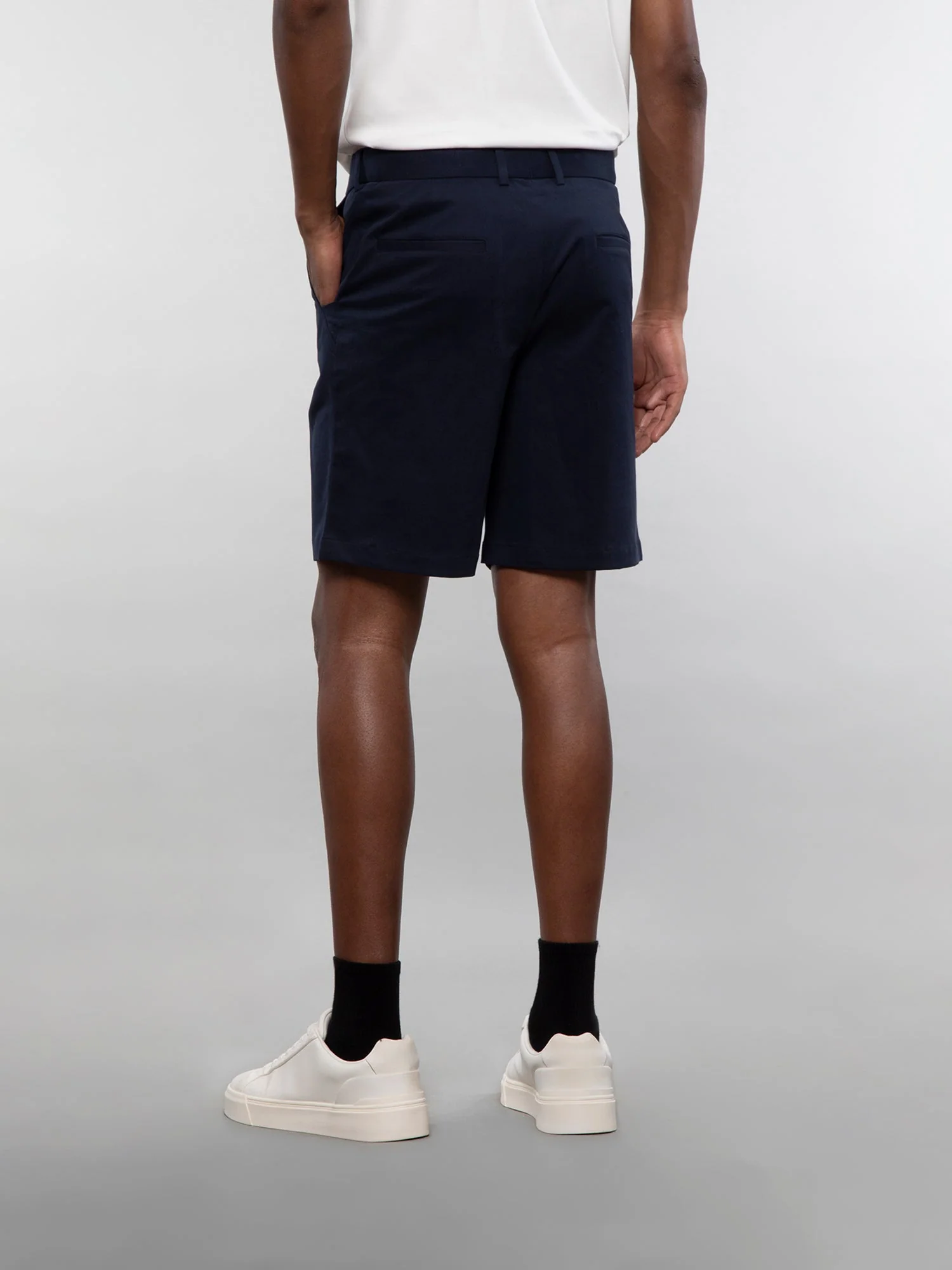 Chino shorts - Image 29