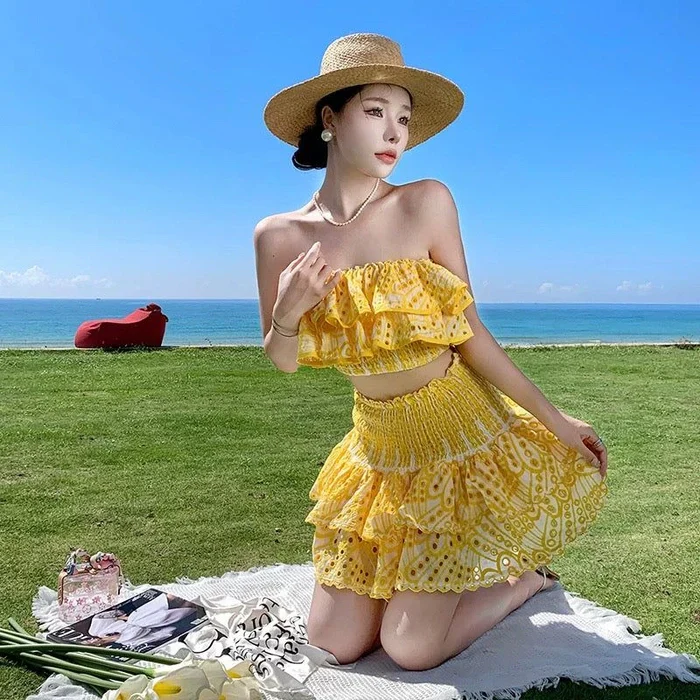 Cinthia Eyelet Co Ord Set - Image 4