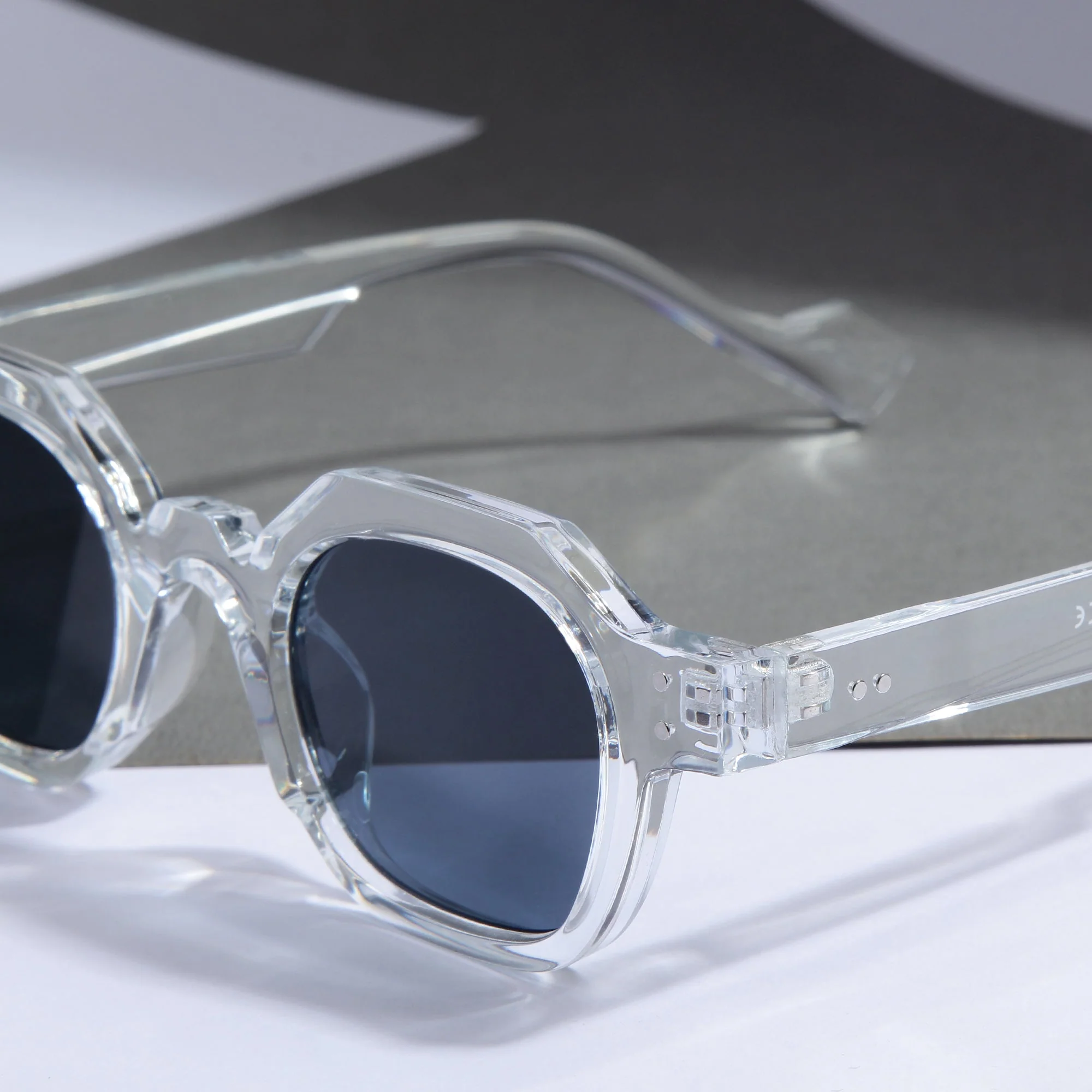 Clear Black SZ 2002 Round Sunglasses - Image 2