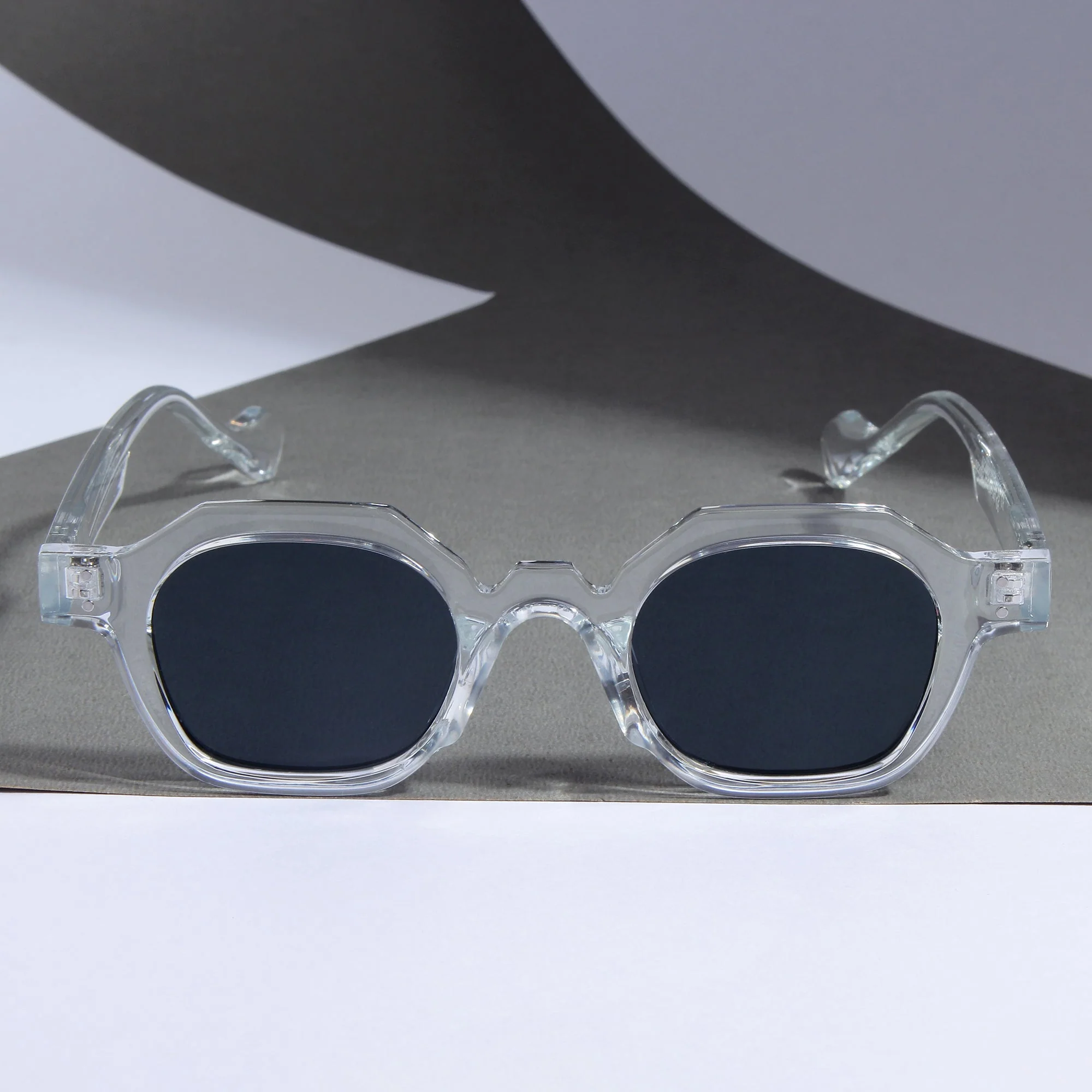 Clear Black SZ 2002 Round Sunglasses - Image 3