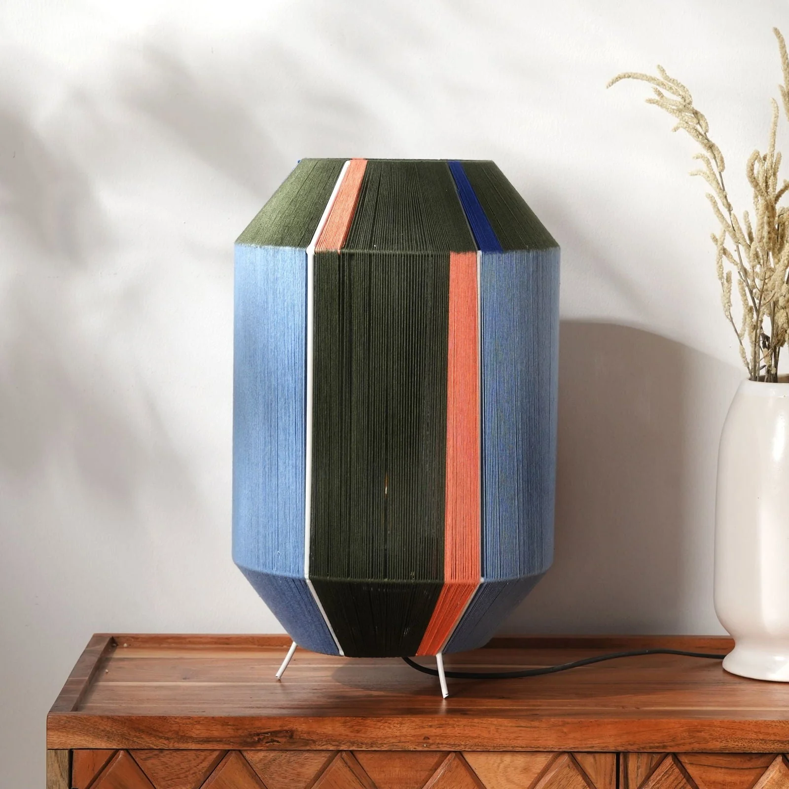 Colour Story 400 Table Lamp - Minimalist Indian Craftsmanship, Cotton Threading Pattern Lampshade