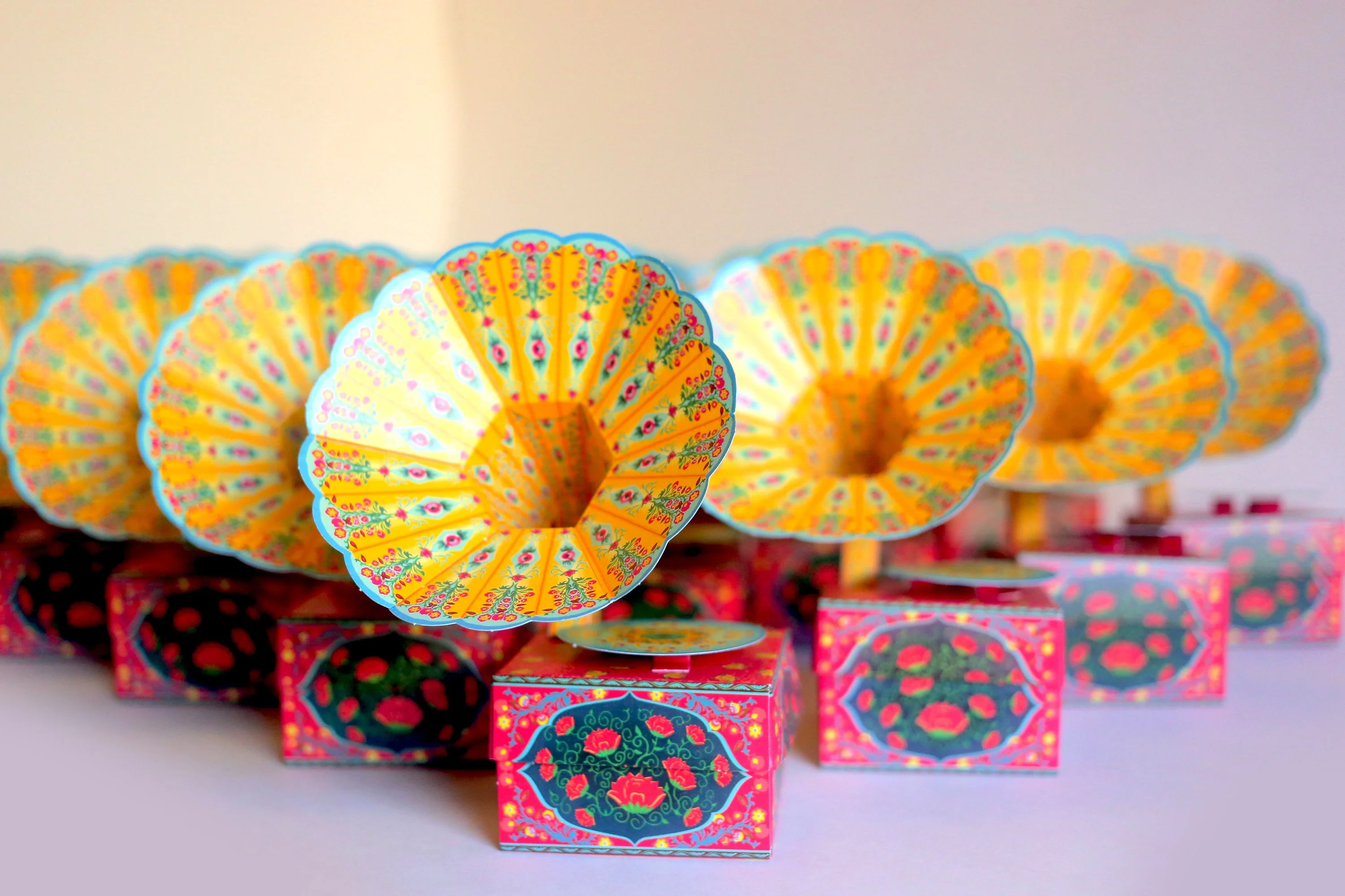 Colourful Mini Gramophone Box DIY Paper Craft Kit - Image 10