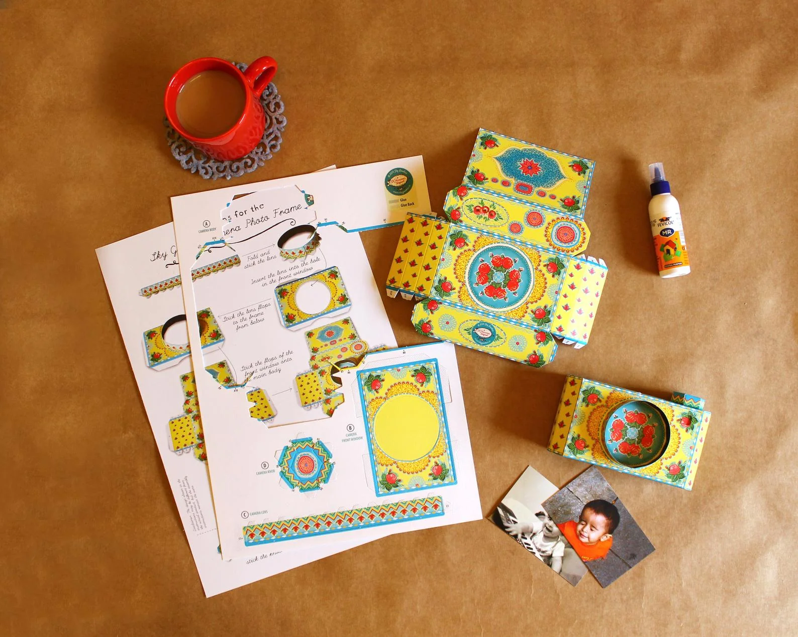 Colourful Yellow Camera Photo Frame DIY Paper Craft Kit - Image 7