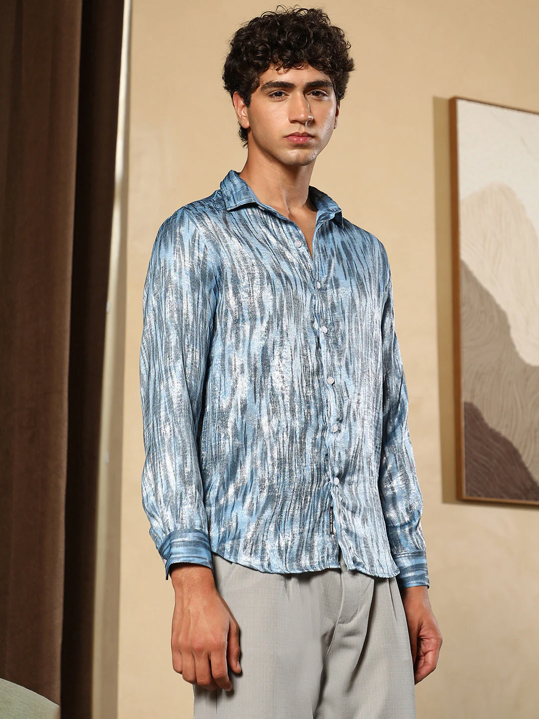 Contrast-Abstract Imprint Shirt - Image 3