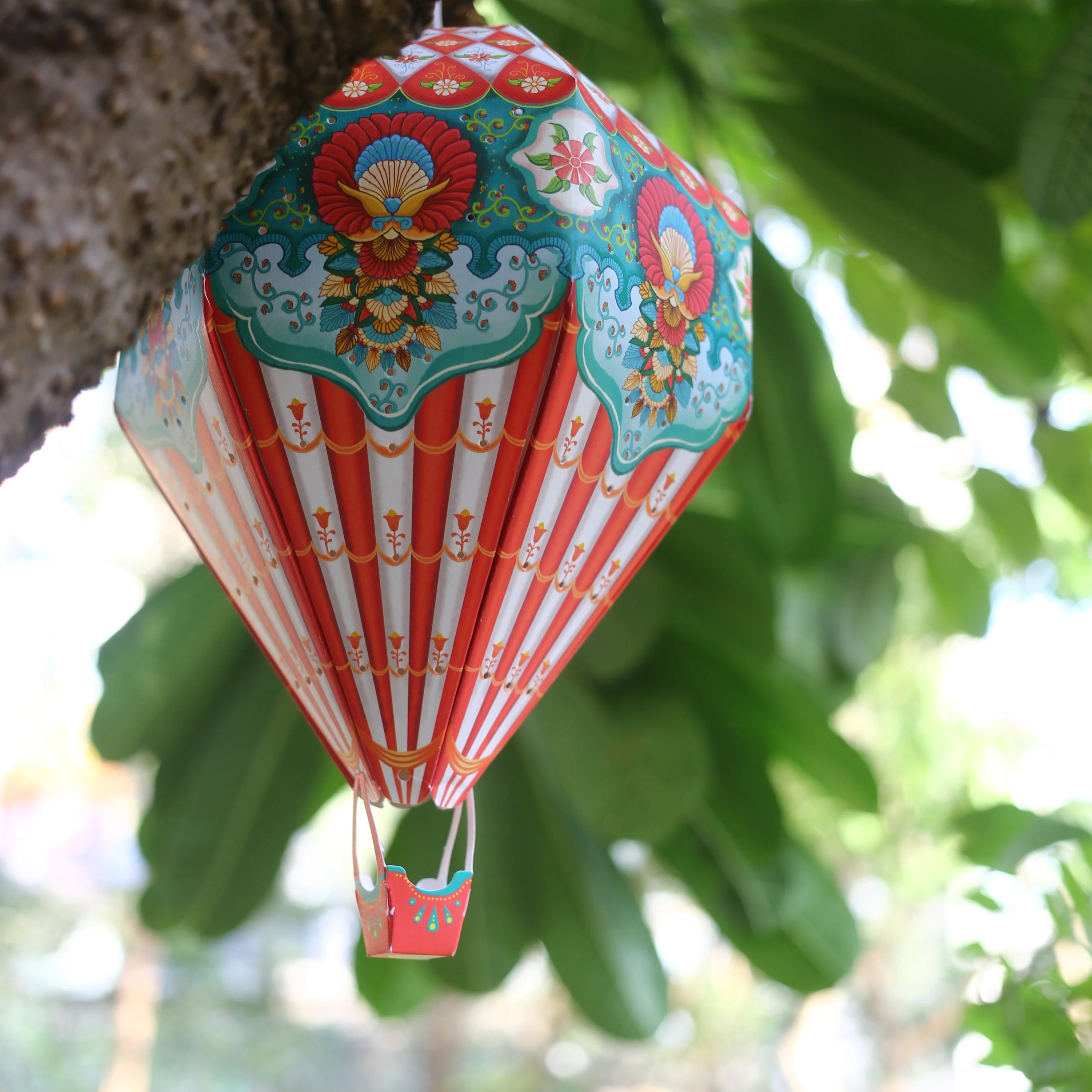 Convenience Pack with Bulb & Wire: Big Red Hot Air Balloon Paper Lamp - Image 8