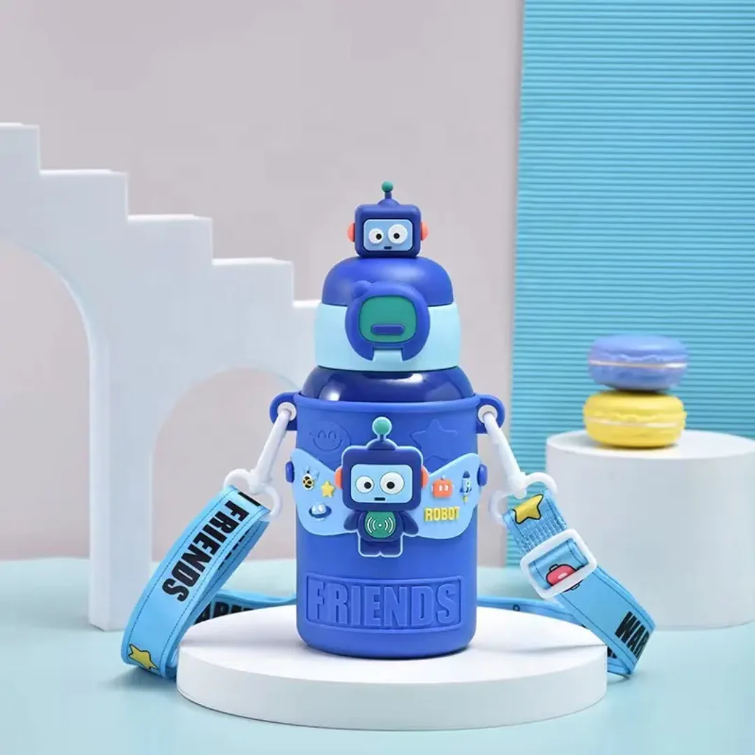 Cool Robot Kids’ Water Bottle – 450ml, Insulated & Travel-Friendly with Mini Toys! - Image 3