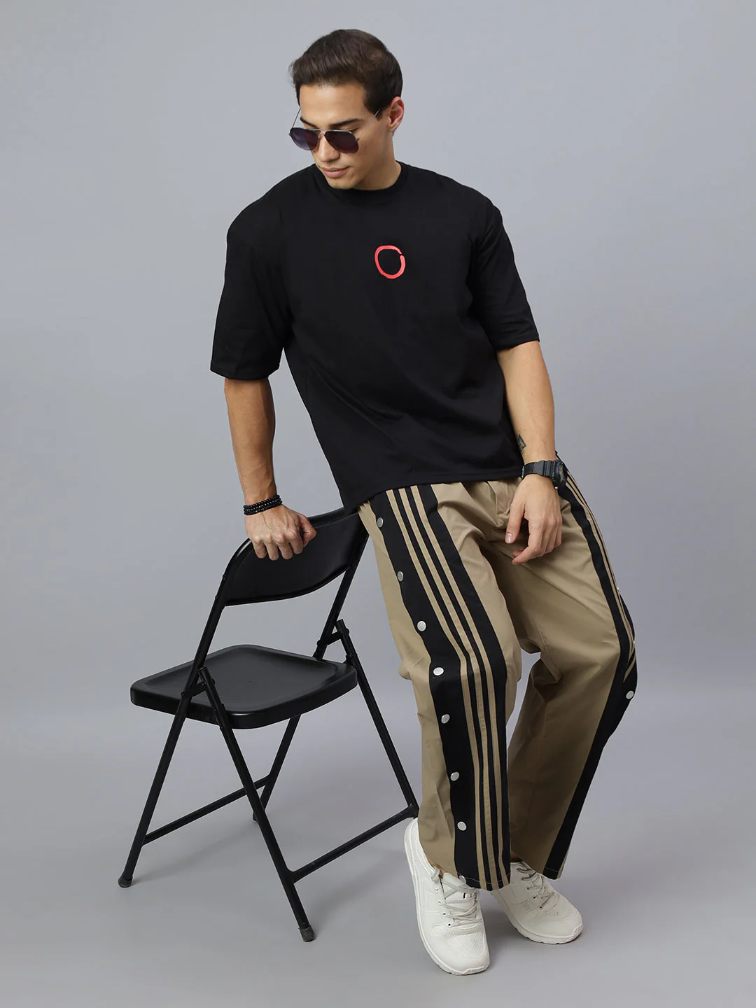 Crazy bee Oversize Back print T-shirt : WARRIOR - Image 3