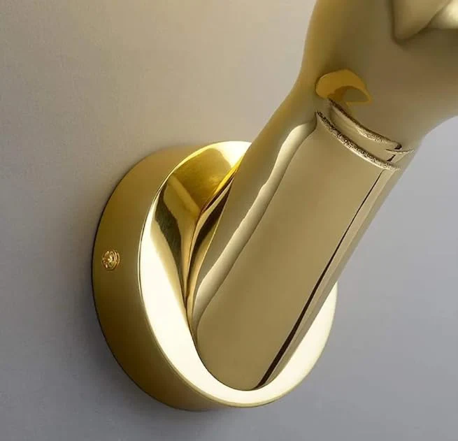 Creative Golden Resin Hand Holding Frosted Glass Globe Lamp - Image 6
