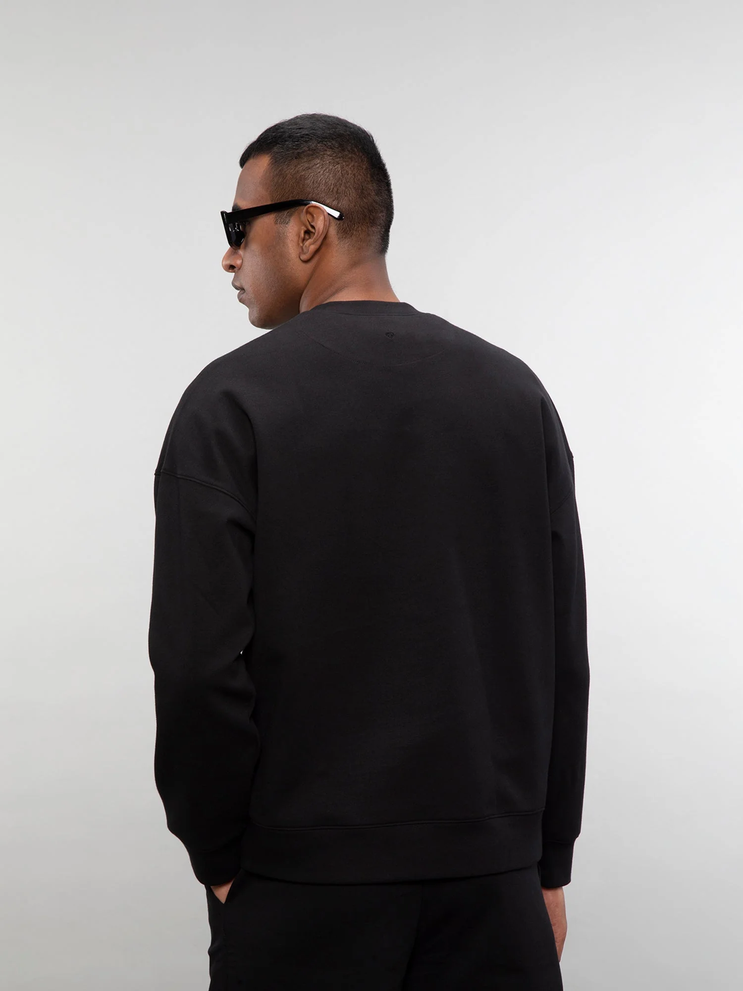 Crewneck sweatshirt - Image 34
