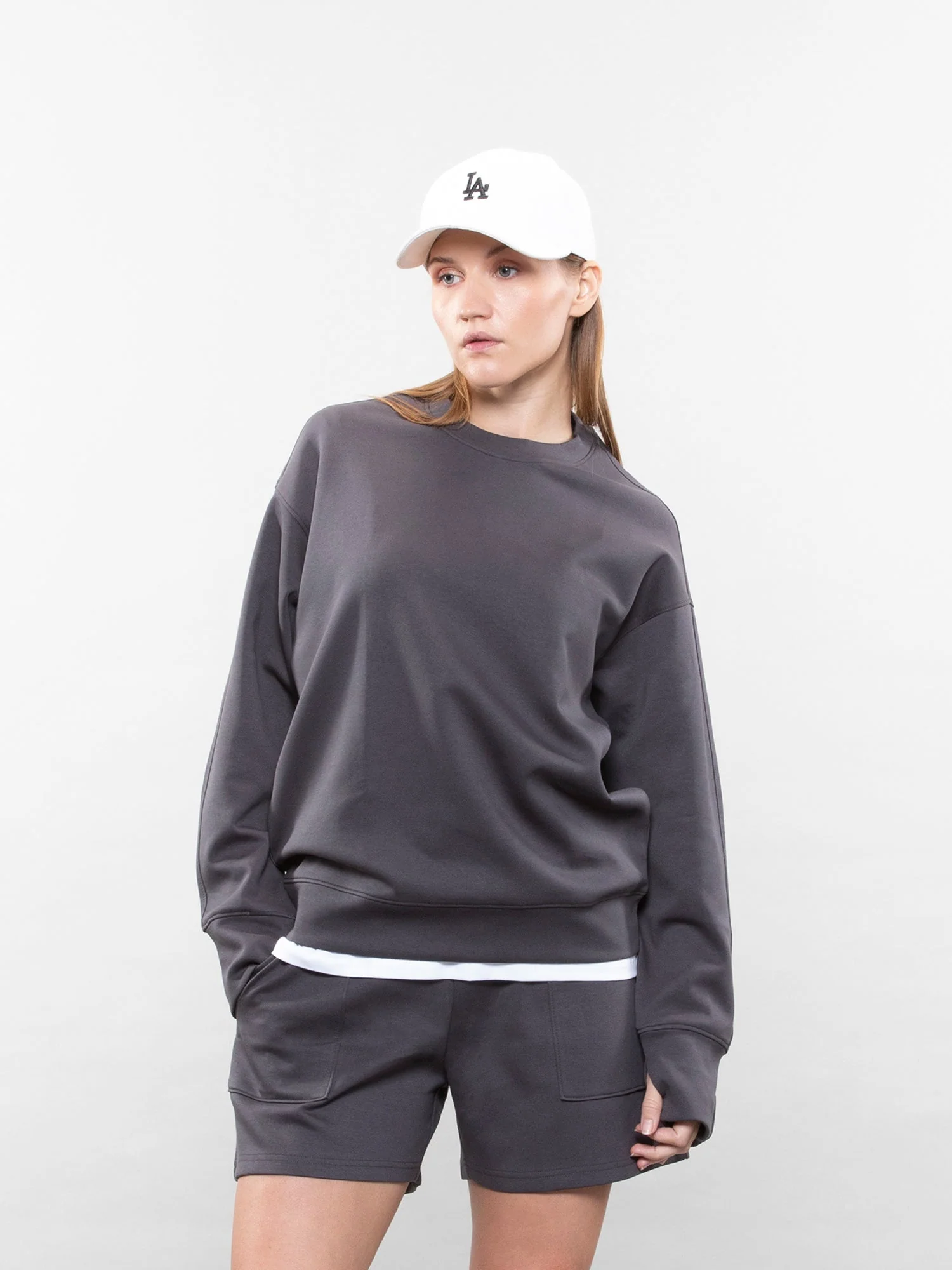 Crewneck sweatshirt - Image 21
