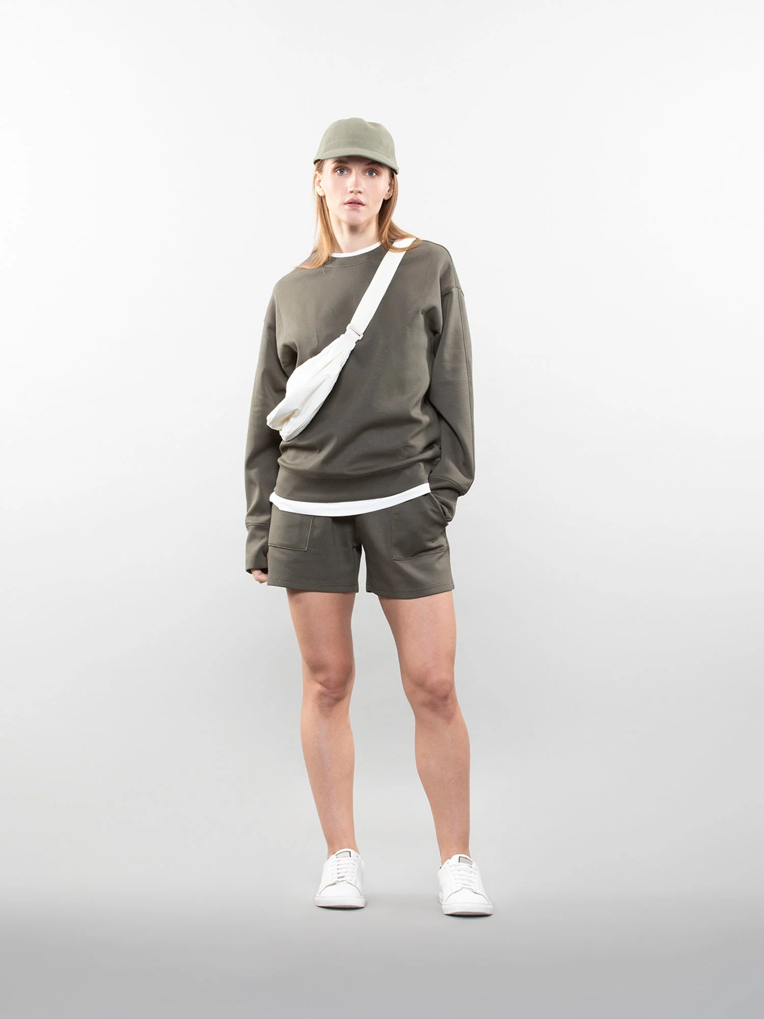 Crewneck sweatshirt - Image 5