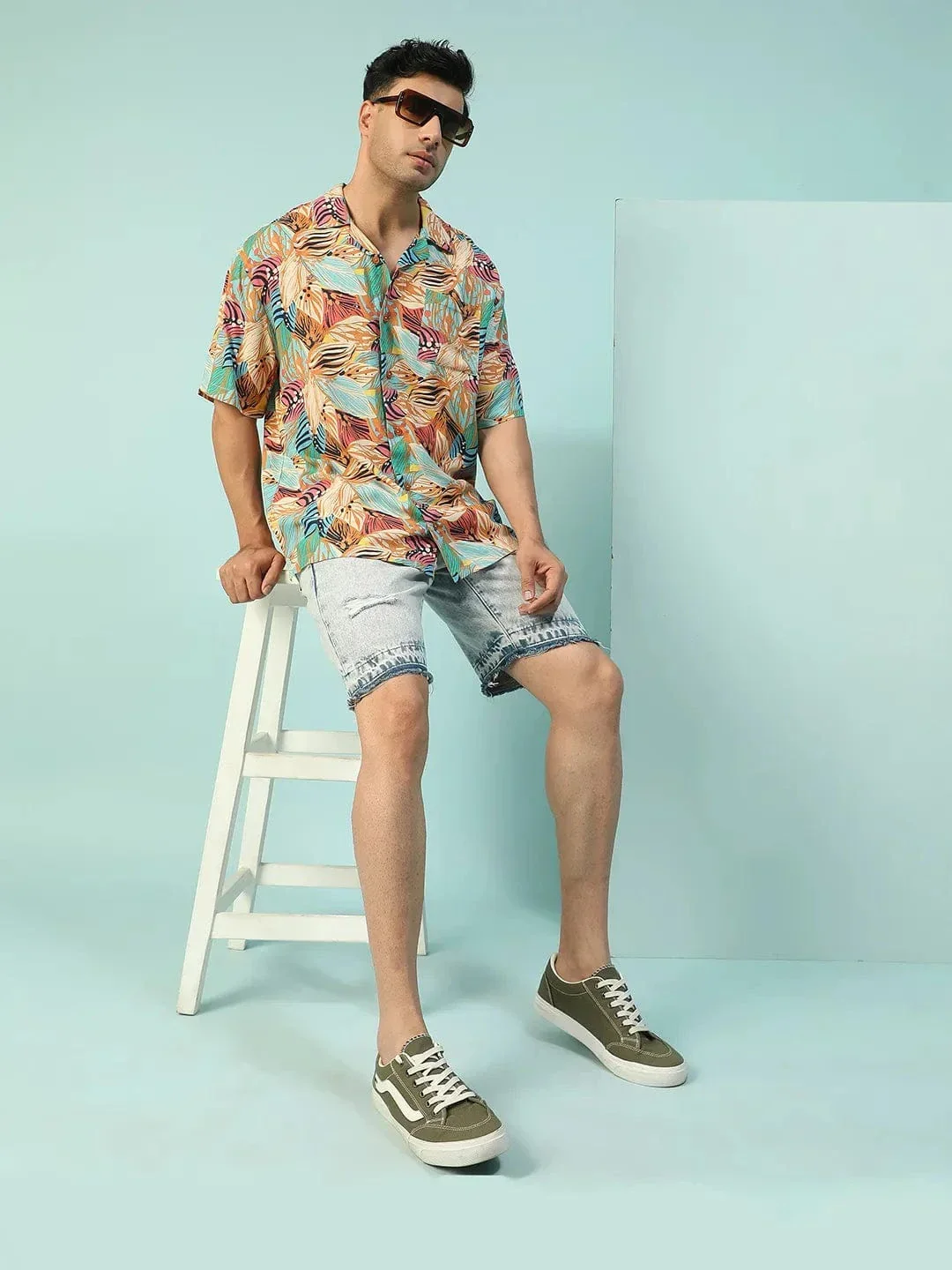 Crisp Tropical Print Multicolor Lapel Collar Short Sleeve Oversized Men Shirt