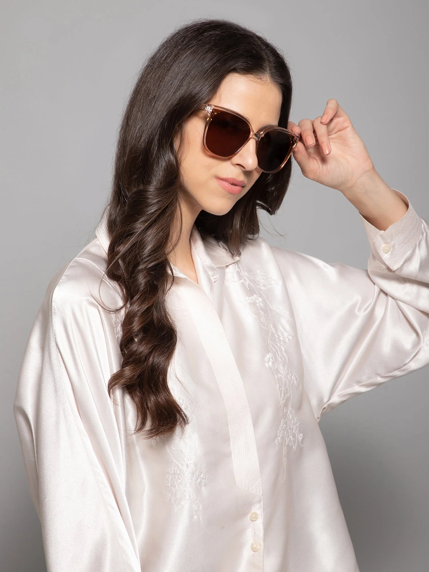 Crystal Brown Oversize Cat eye Sunglasses - Image 2