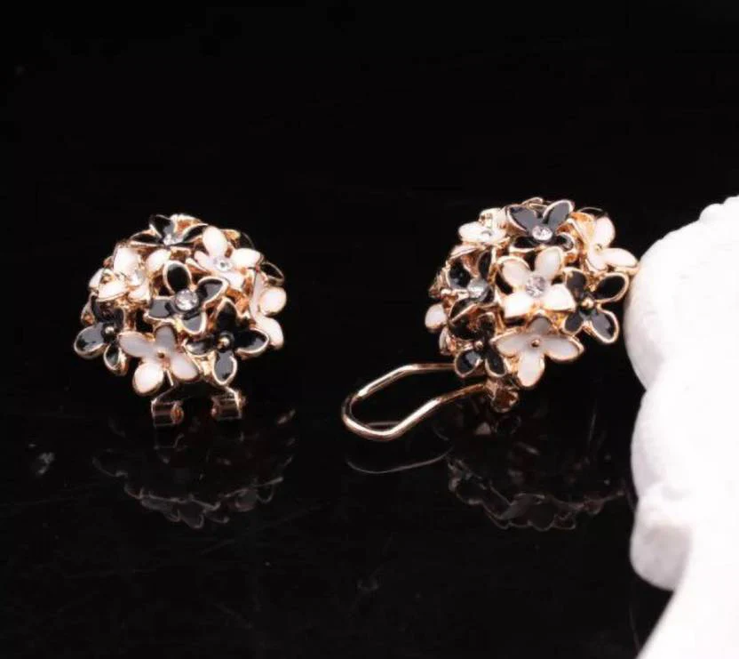 Crystal Four Leaf Clover Stud Earrings, Copper Tops Earrings For Women And Girls - Image 4
