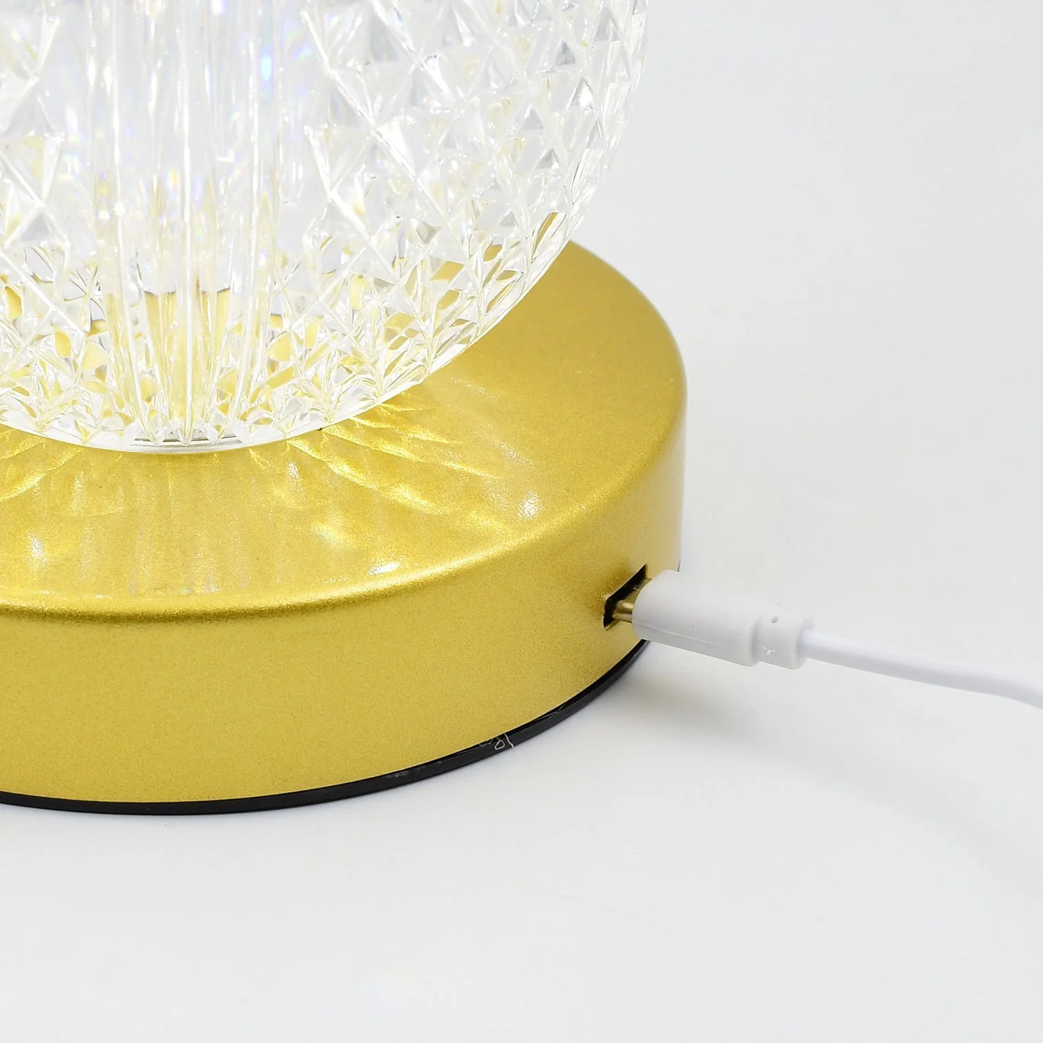CrystalGlow: Rechargeable LED Table Lamp - Image 3