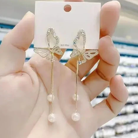 Dangling Butterfly Earrings With Gift Box - Image 2