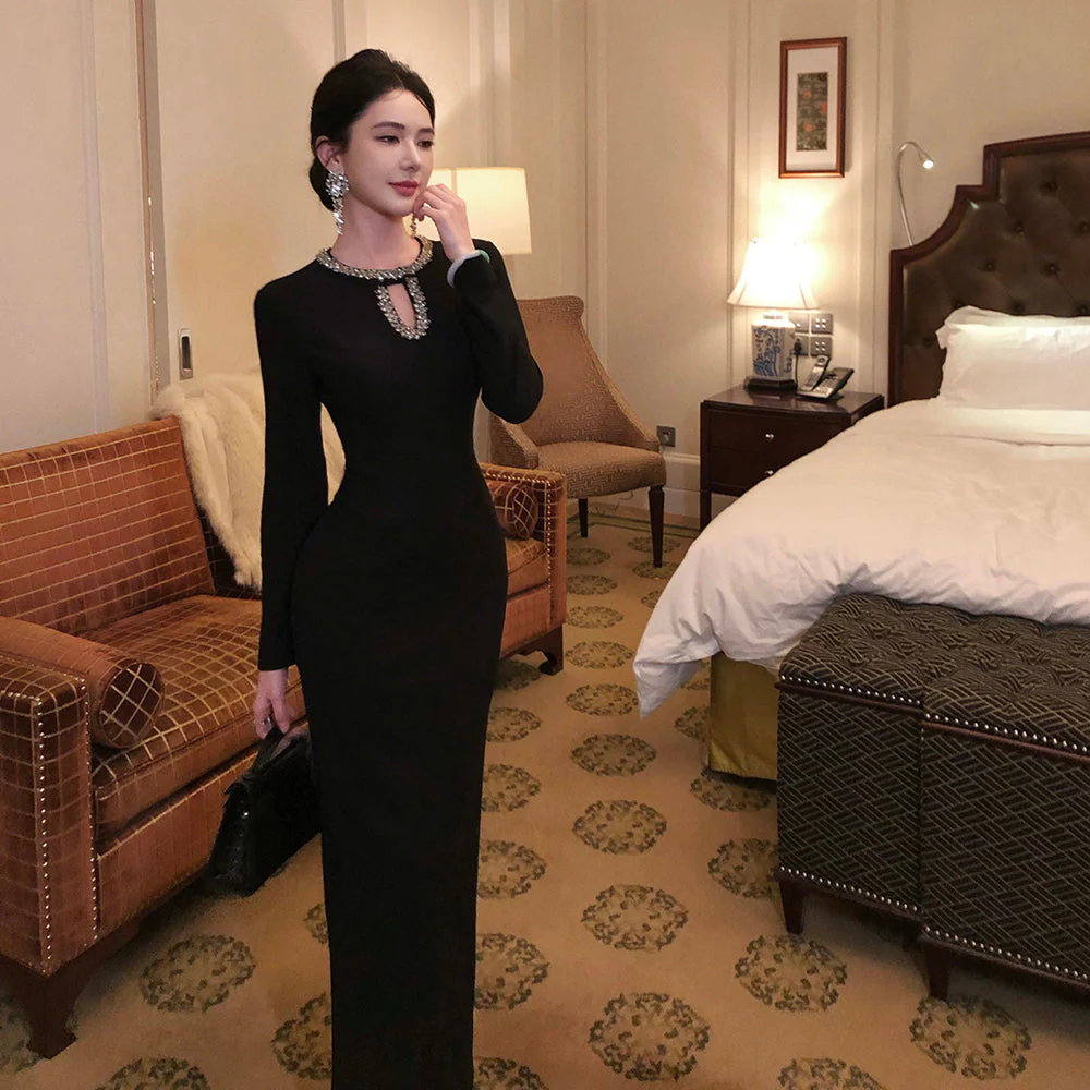 Daphne Embellished Neck Gown - Image 3