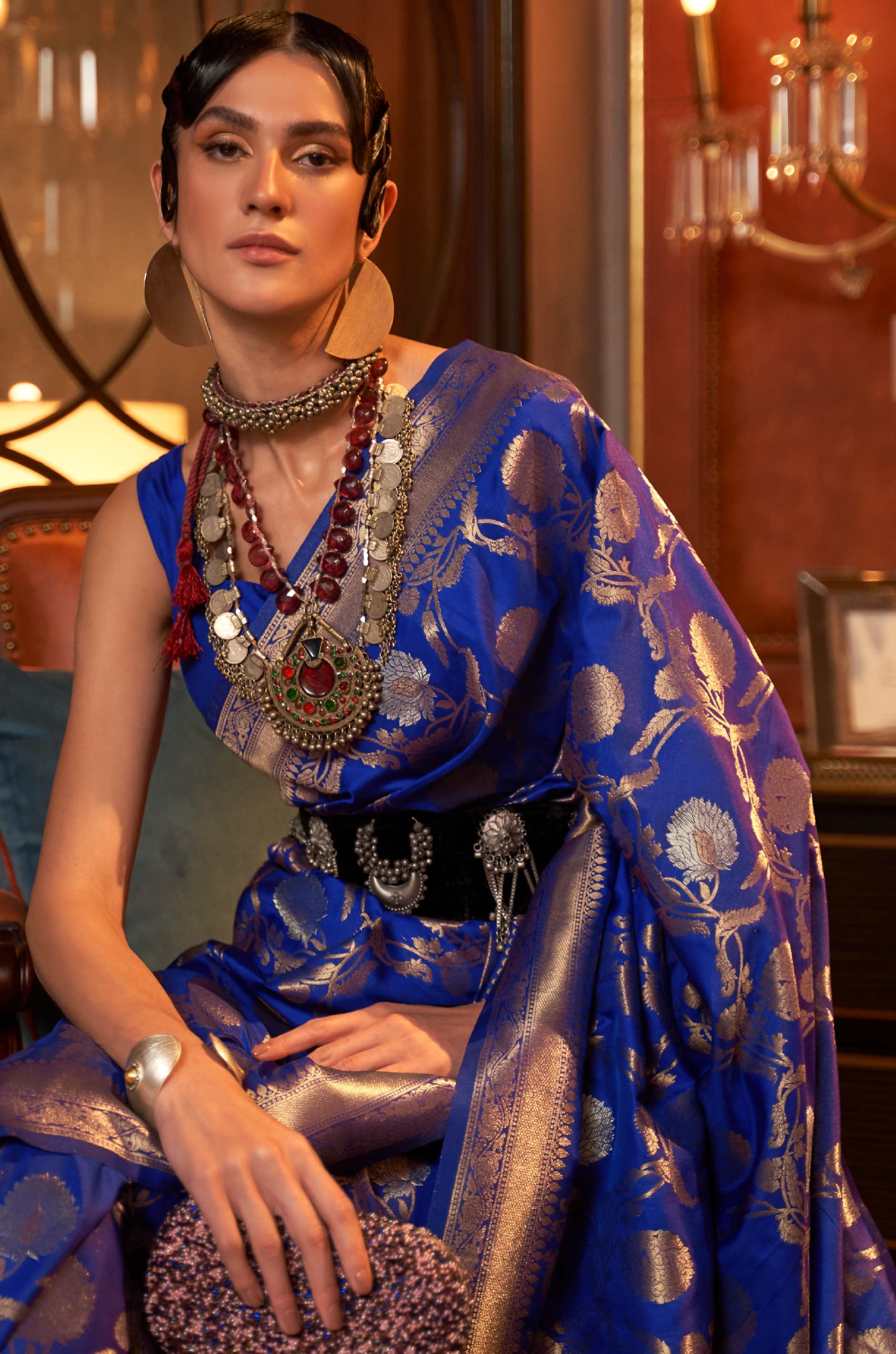 Dark Blue Woven Banarasi Silk Saree - Image 5
